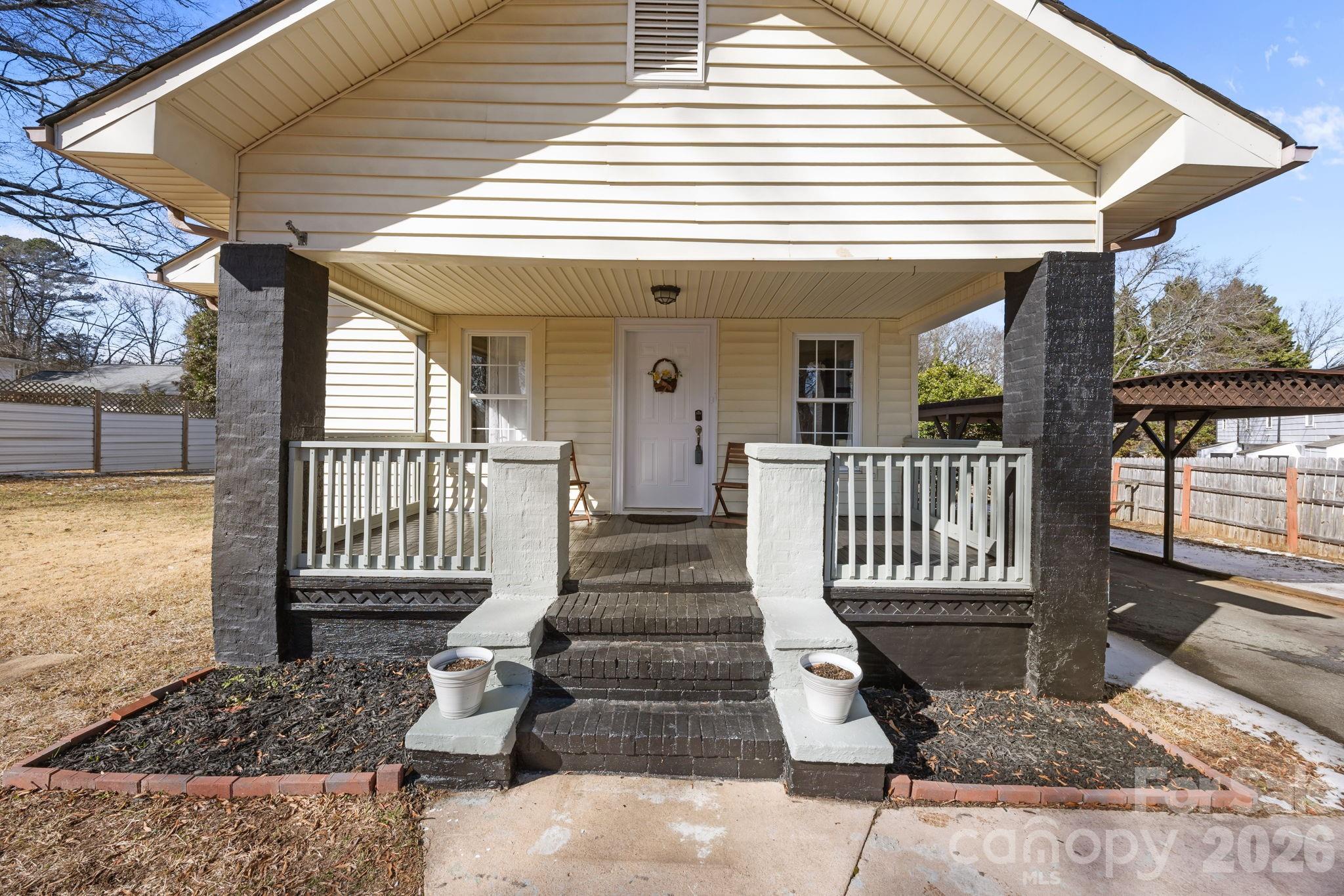 145 Saint Charles Avenue NE — Concord