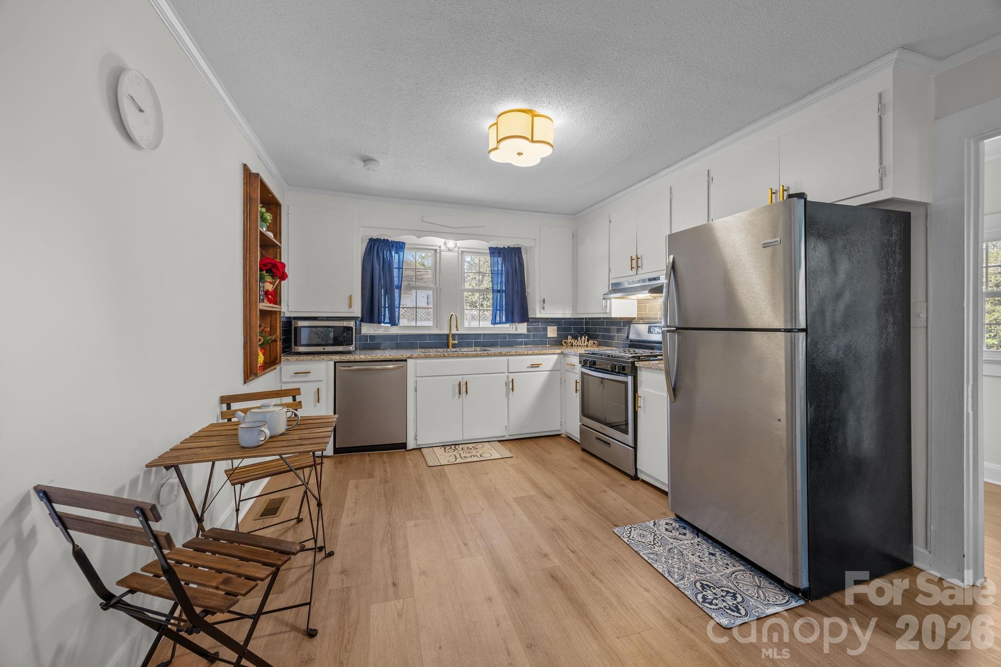 145 Saint Charles Avenue NE — Concord