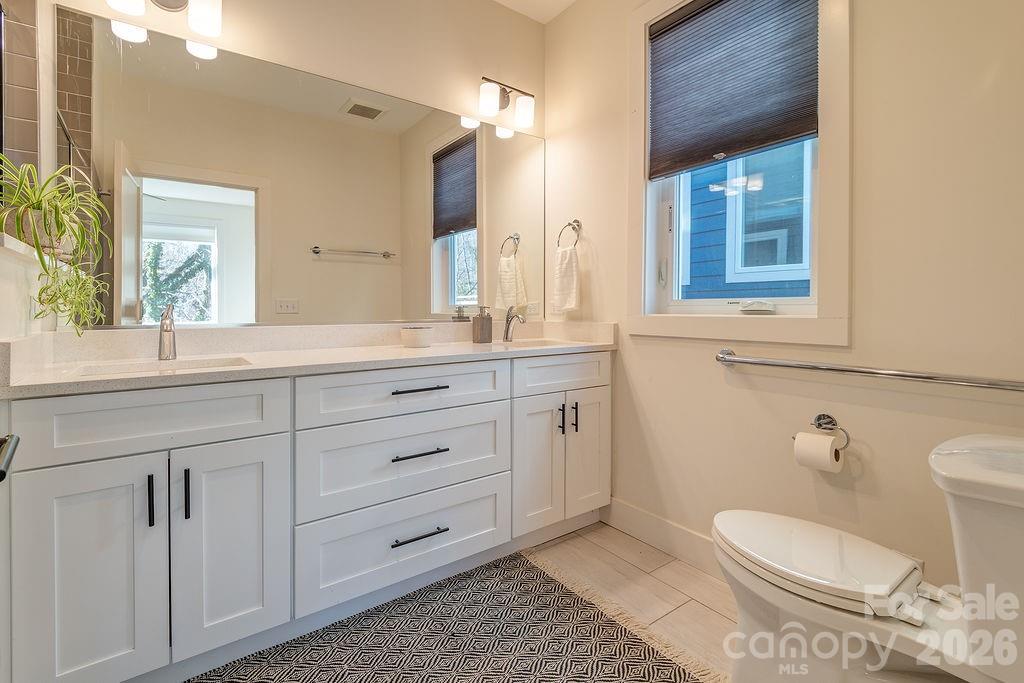 21 Orrinel Way — Asheville