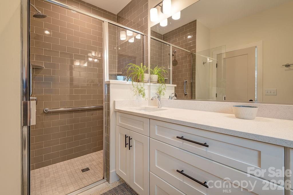 21 Orrinel Way — Asheville