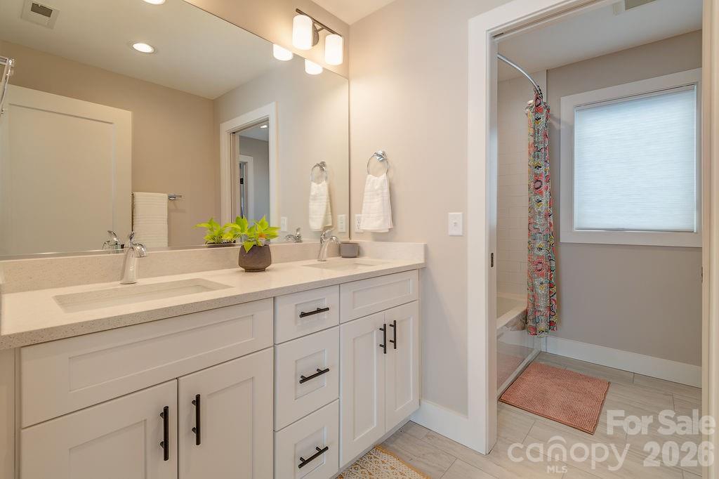 21 Orrinel Way — Asheville