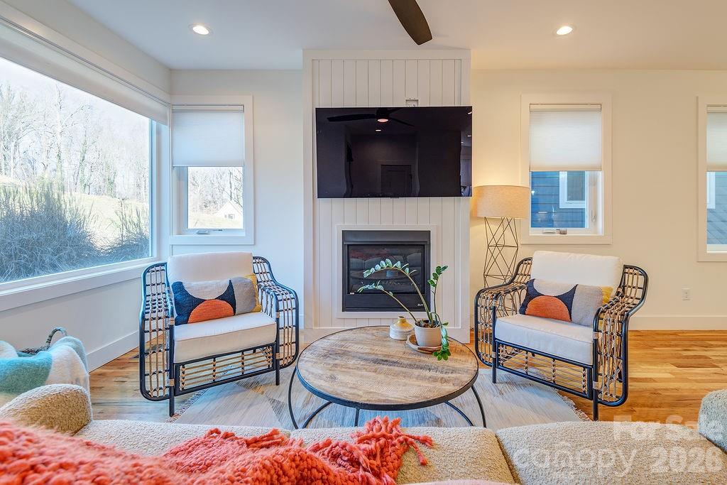 21 Orrinel Way — Asheville
