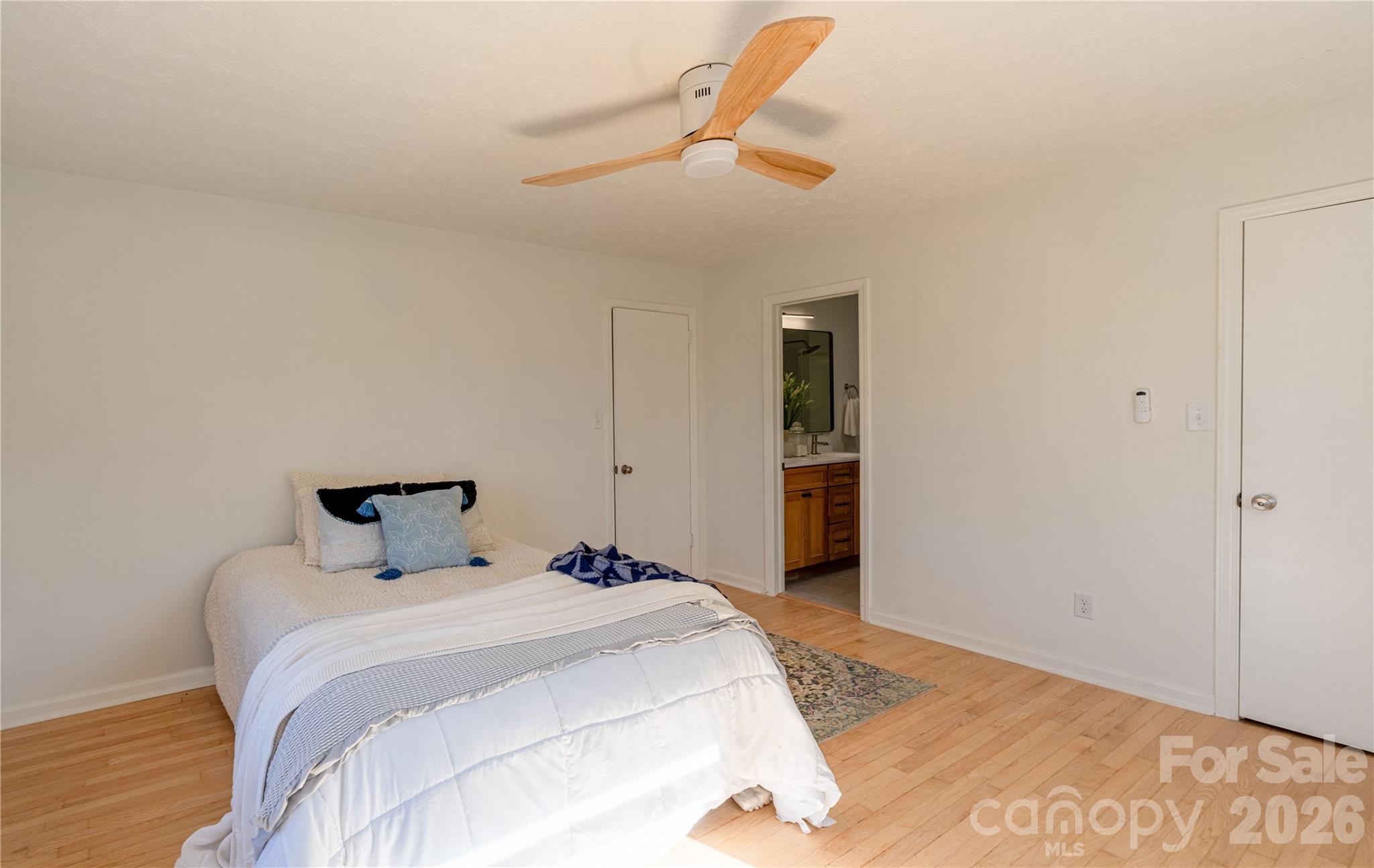 104 Disosway Street — Black Mountain