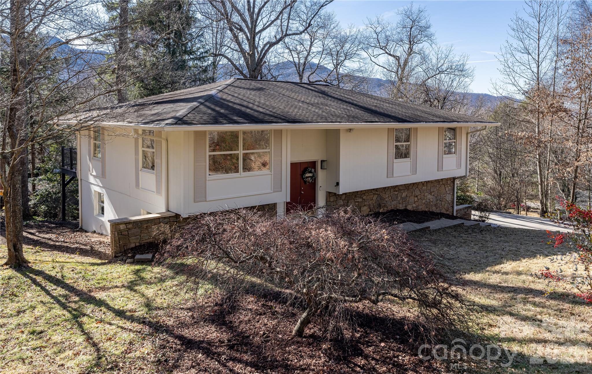 104 Disosway Street — Black Mountain