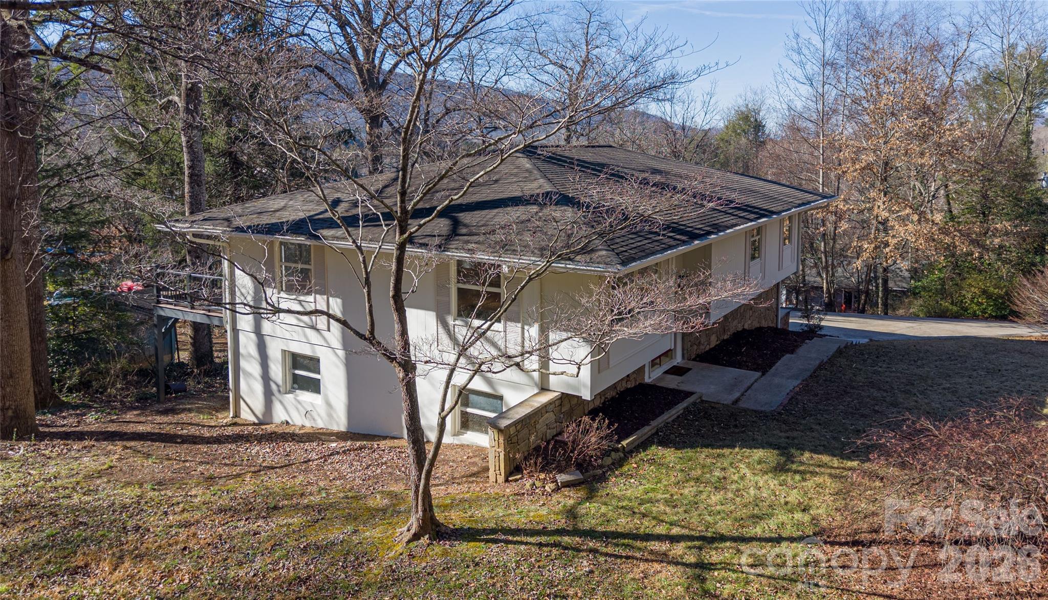 104 Disosway Street — Black Mountain