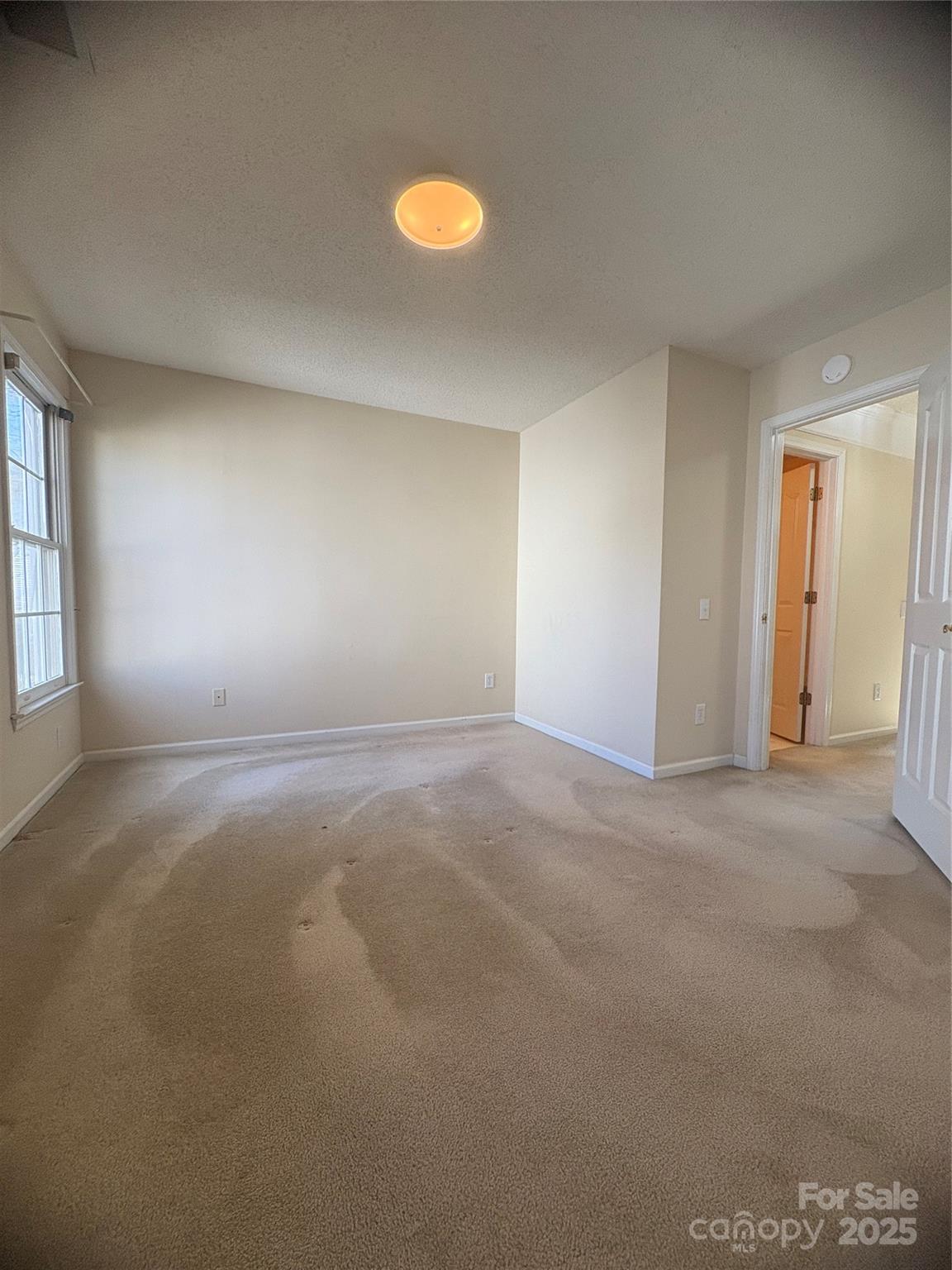 5828 Swanston Drive — Charlotte