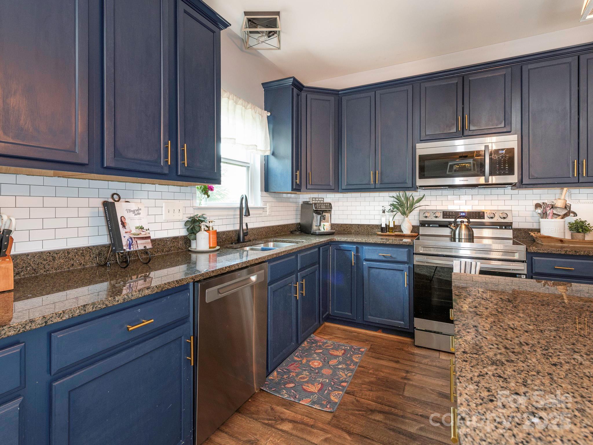 8208 Stourhead Gardens Lane — Waxhaw