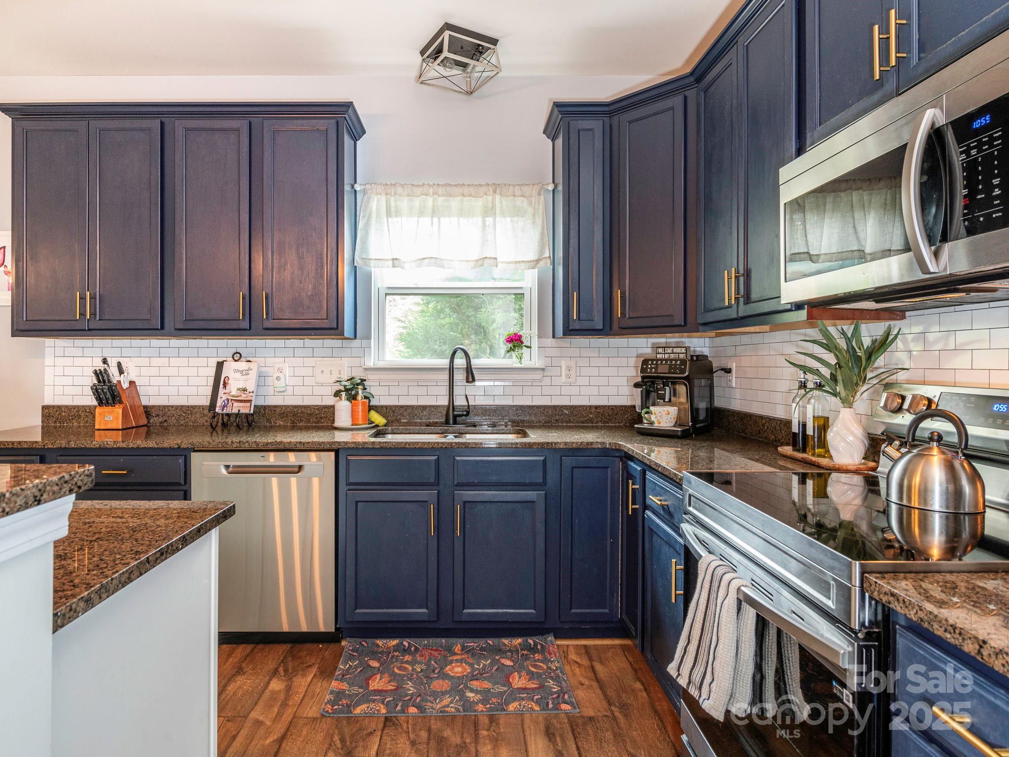 8208 Stourhead Gardens Lane — Waxhaw