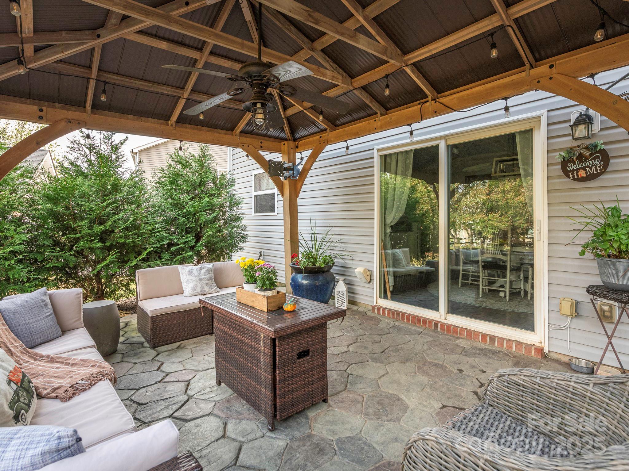 8208 Stourhead Gardens Lane — Waxhaw