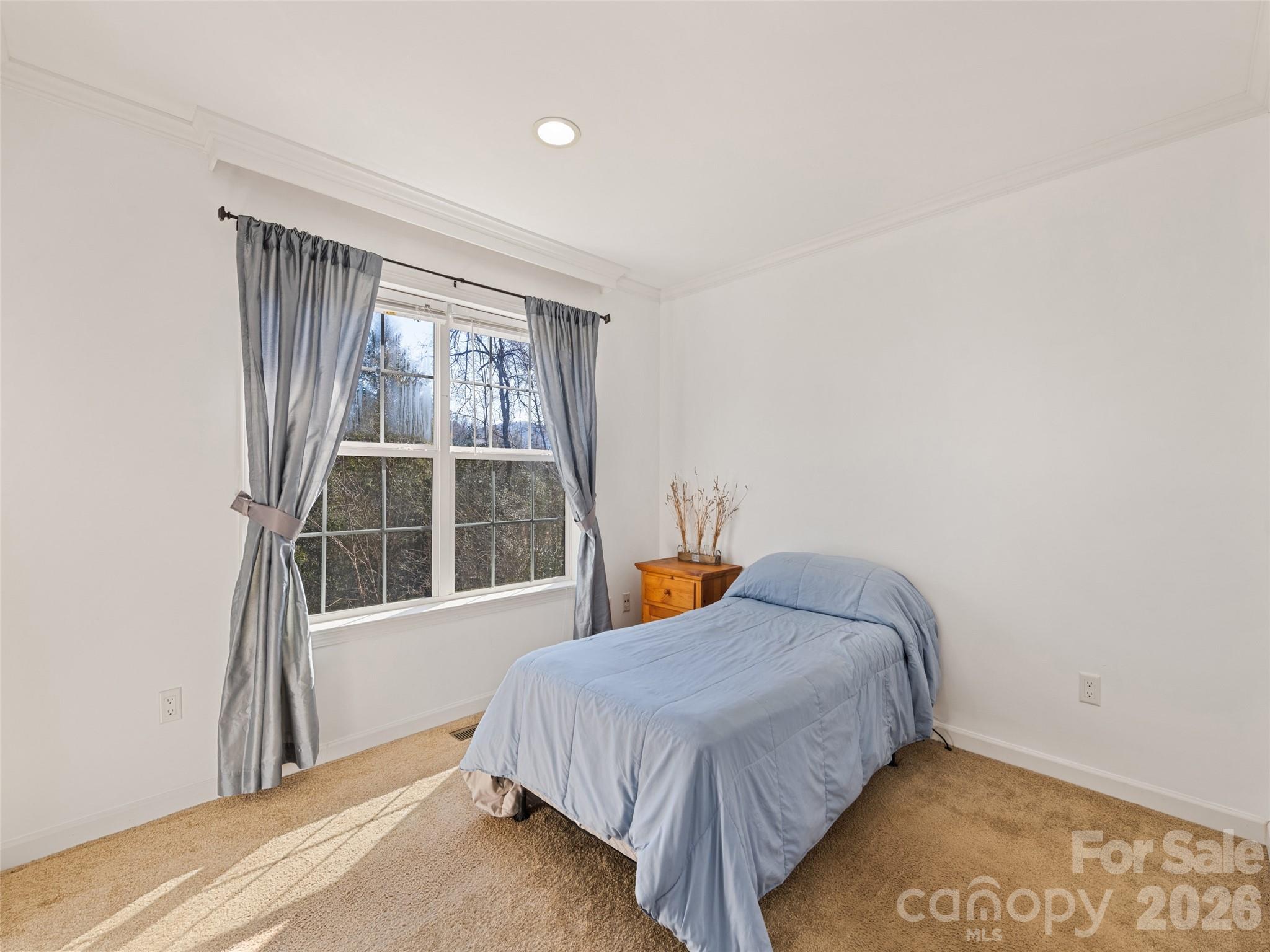 10 Enochs Way — Fletcher