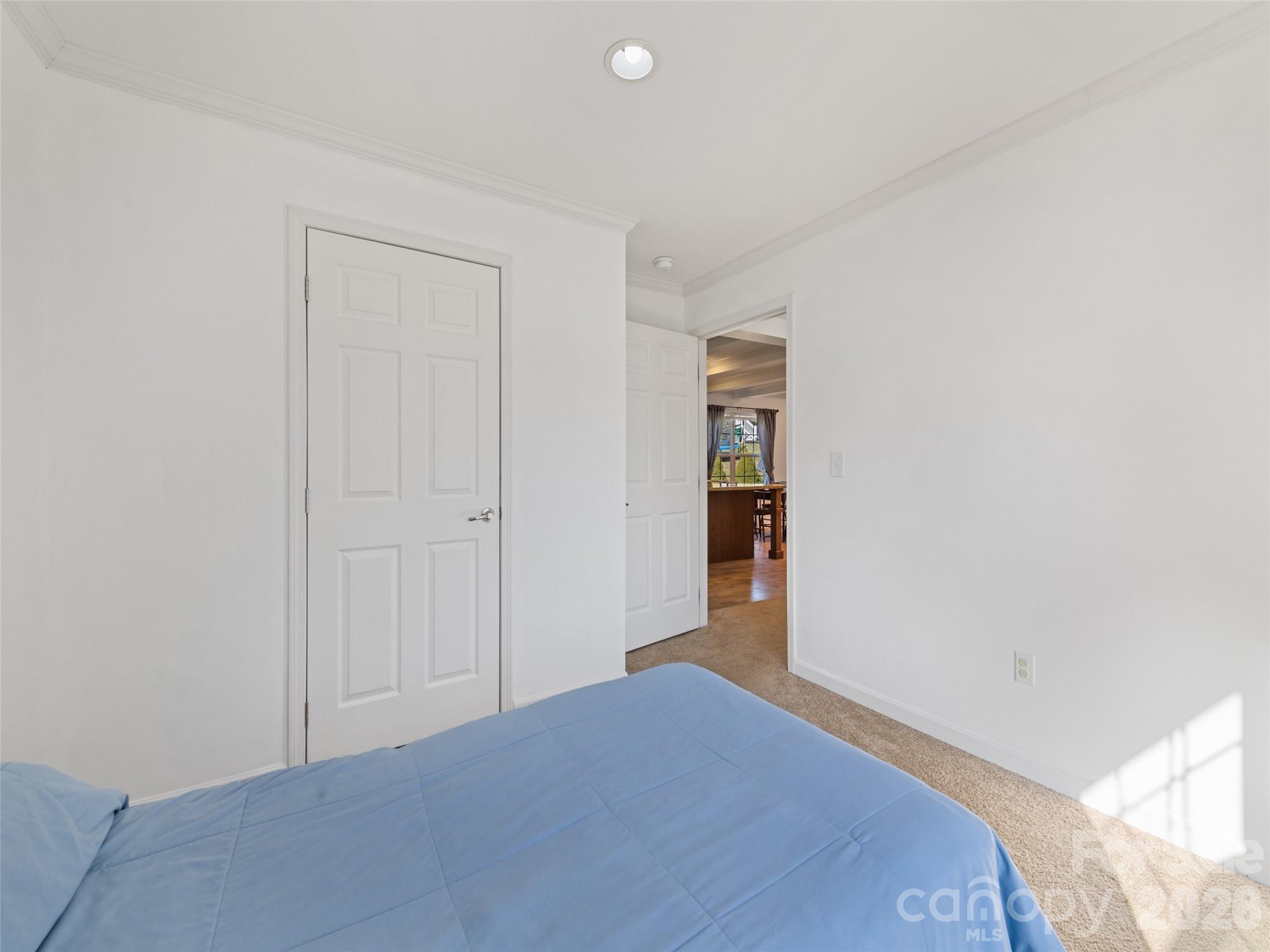 10 Enochs Way — Fletcher