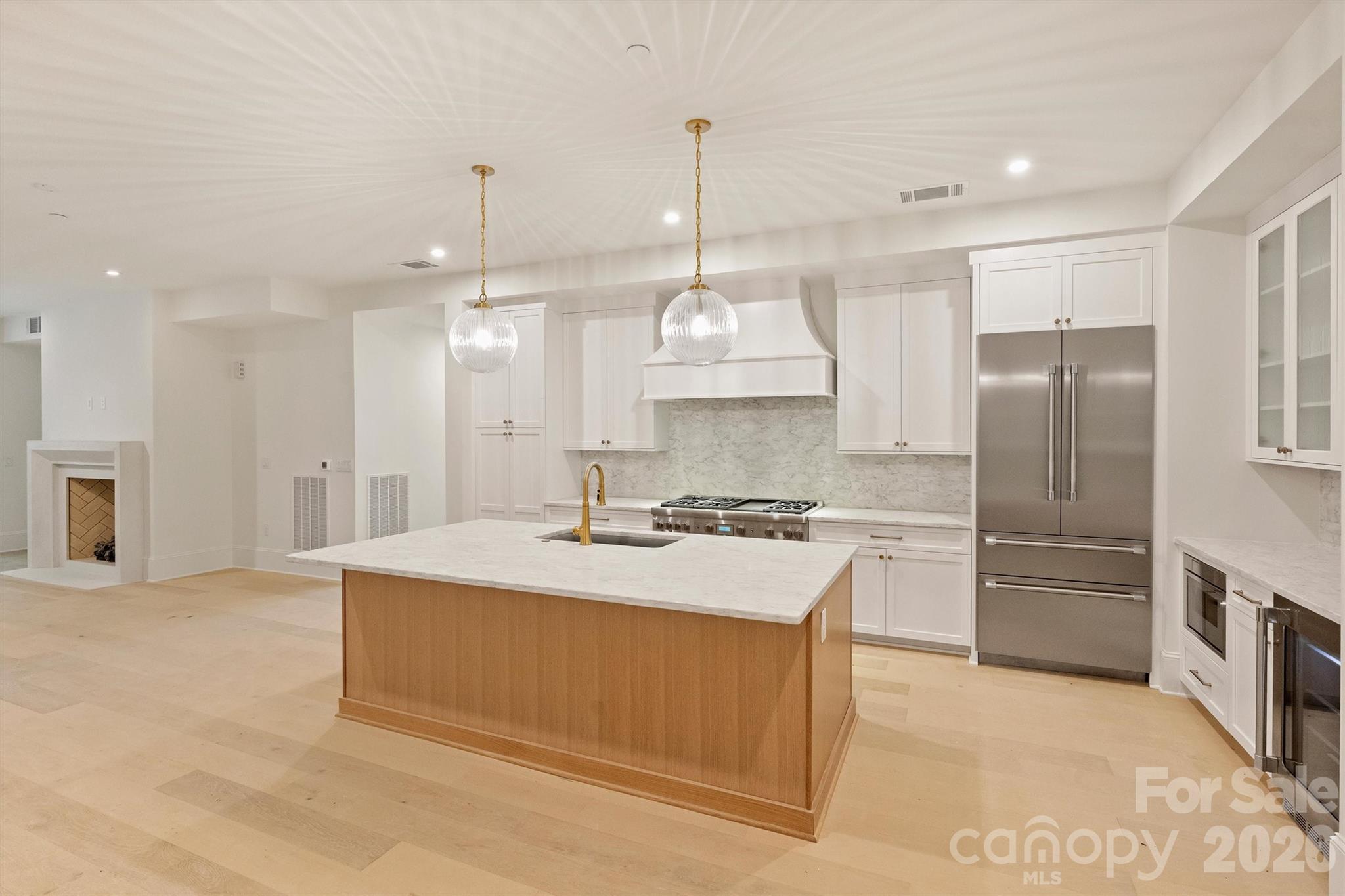 409 Queens Road #304 — Charlotte