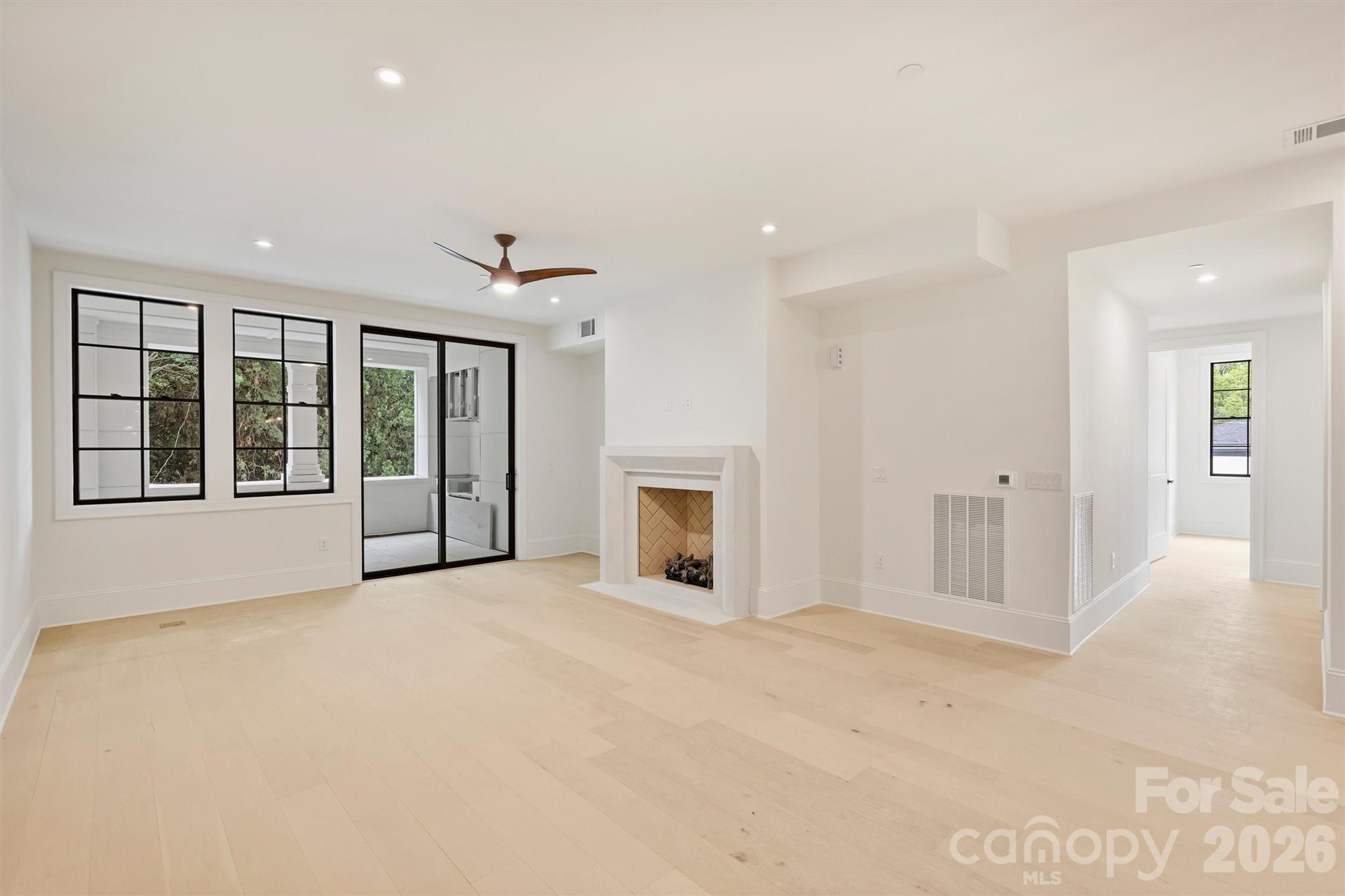 409 Queens Road #304 — Charlotte