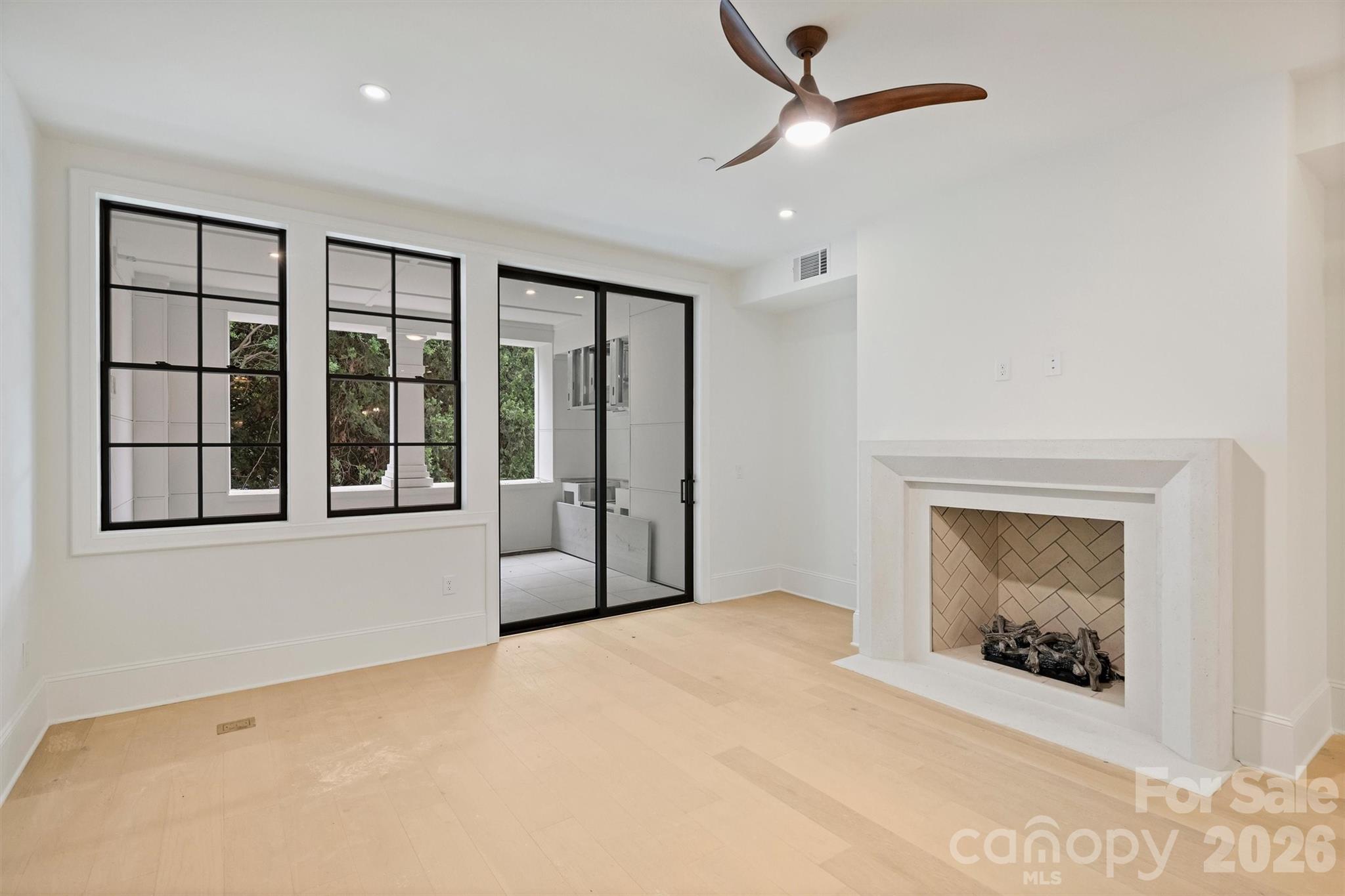 409 Queens Road #304 — Charlotte