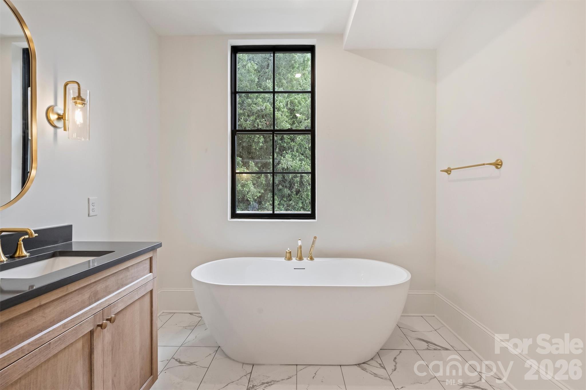 409 Queens Road #304 — Charlotte