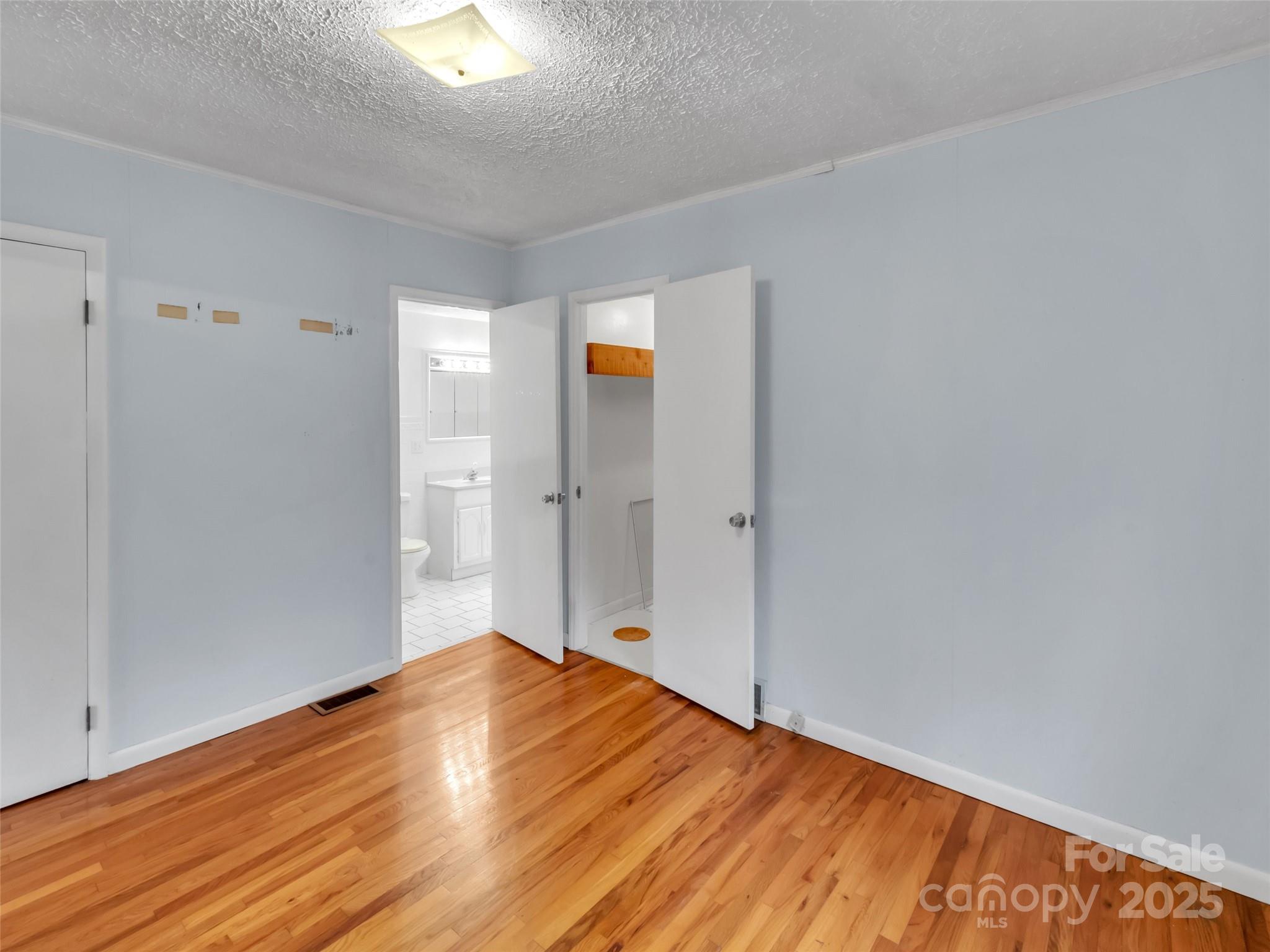 18 & 44 Sierra Point — Waynesville