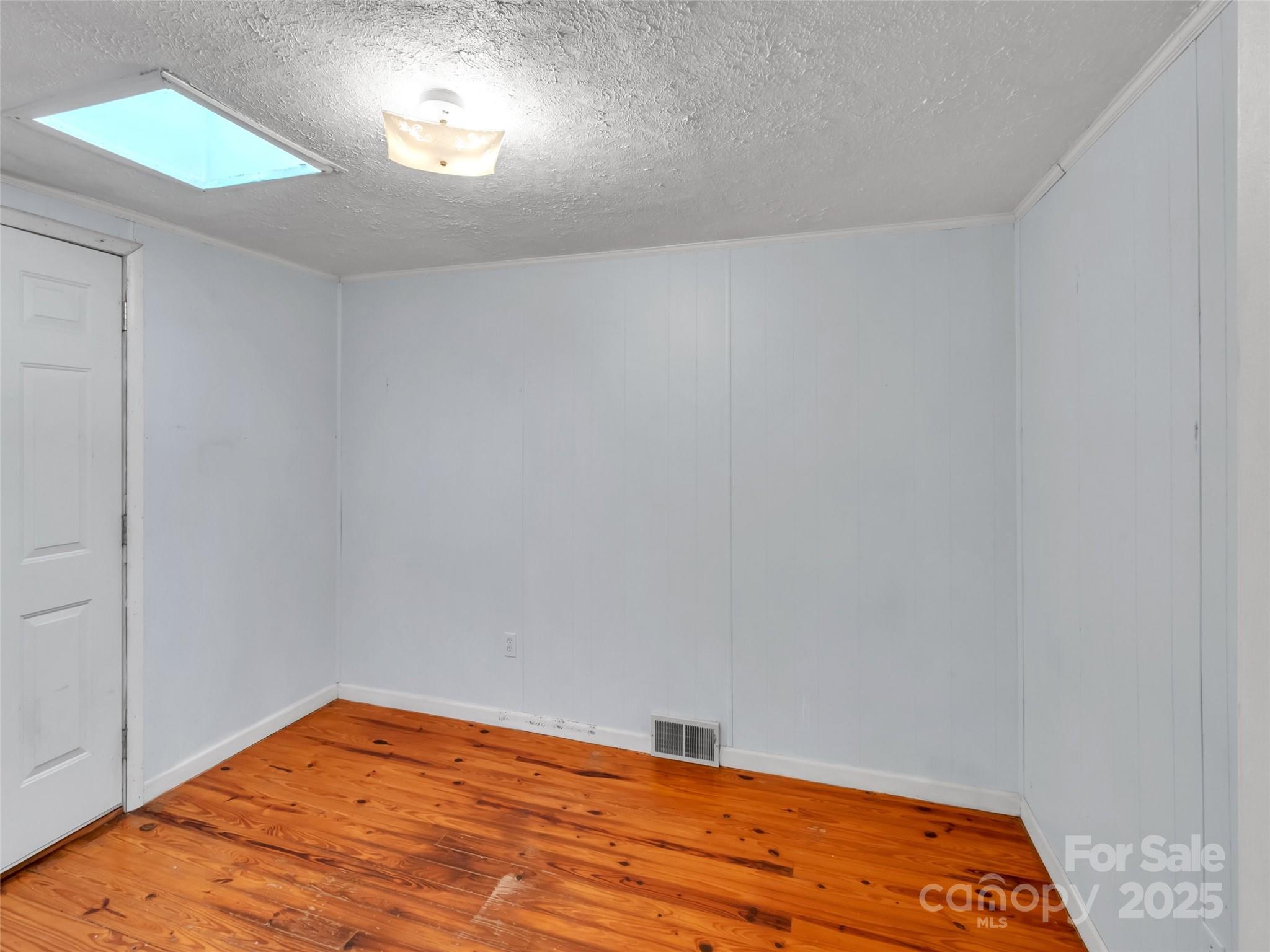 18 & 44 Sierra Point — Waynesville