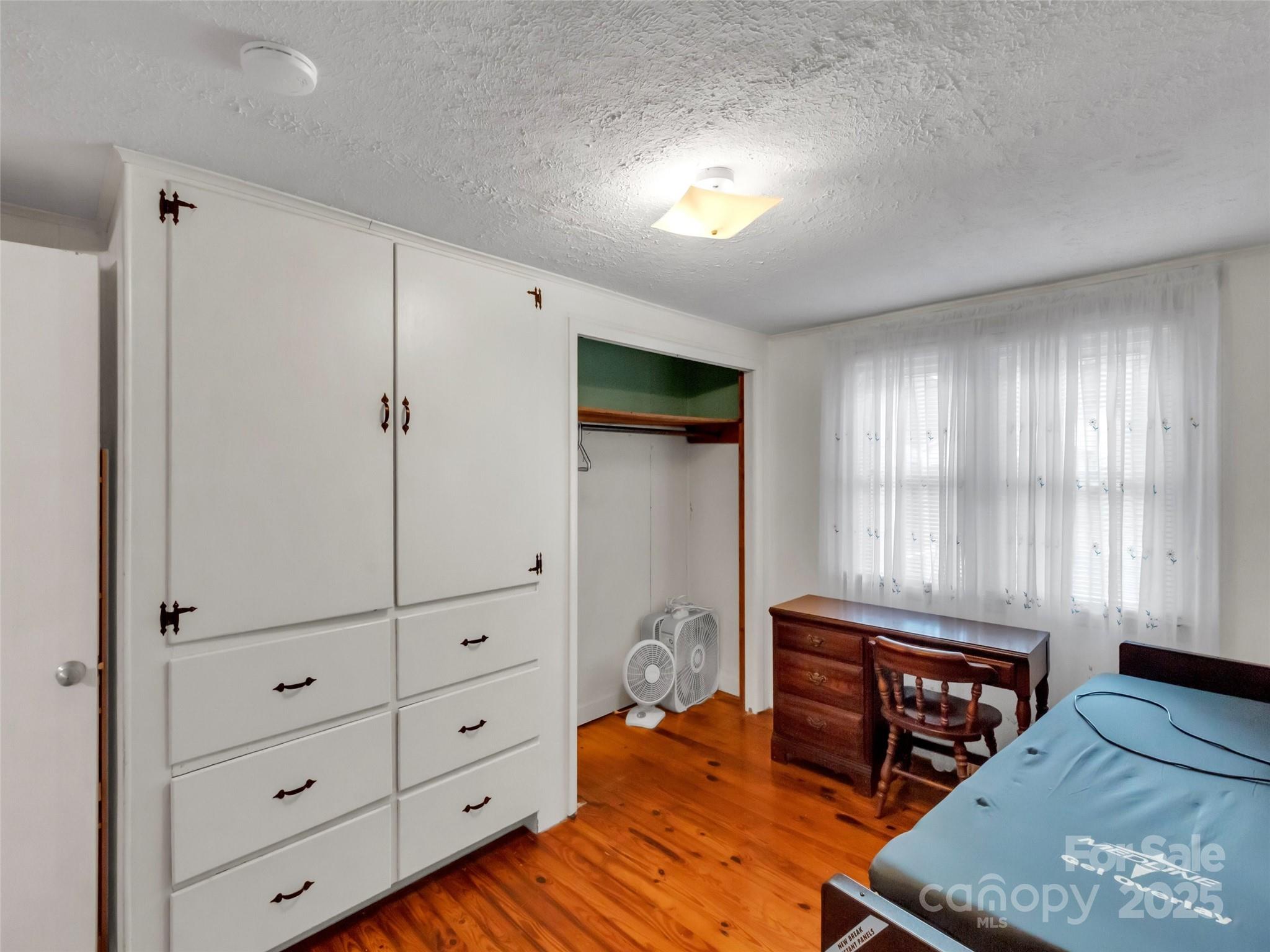 18 & 44 Sierra Point — Waynesville