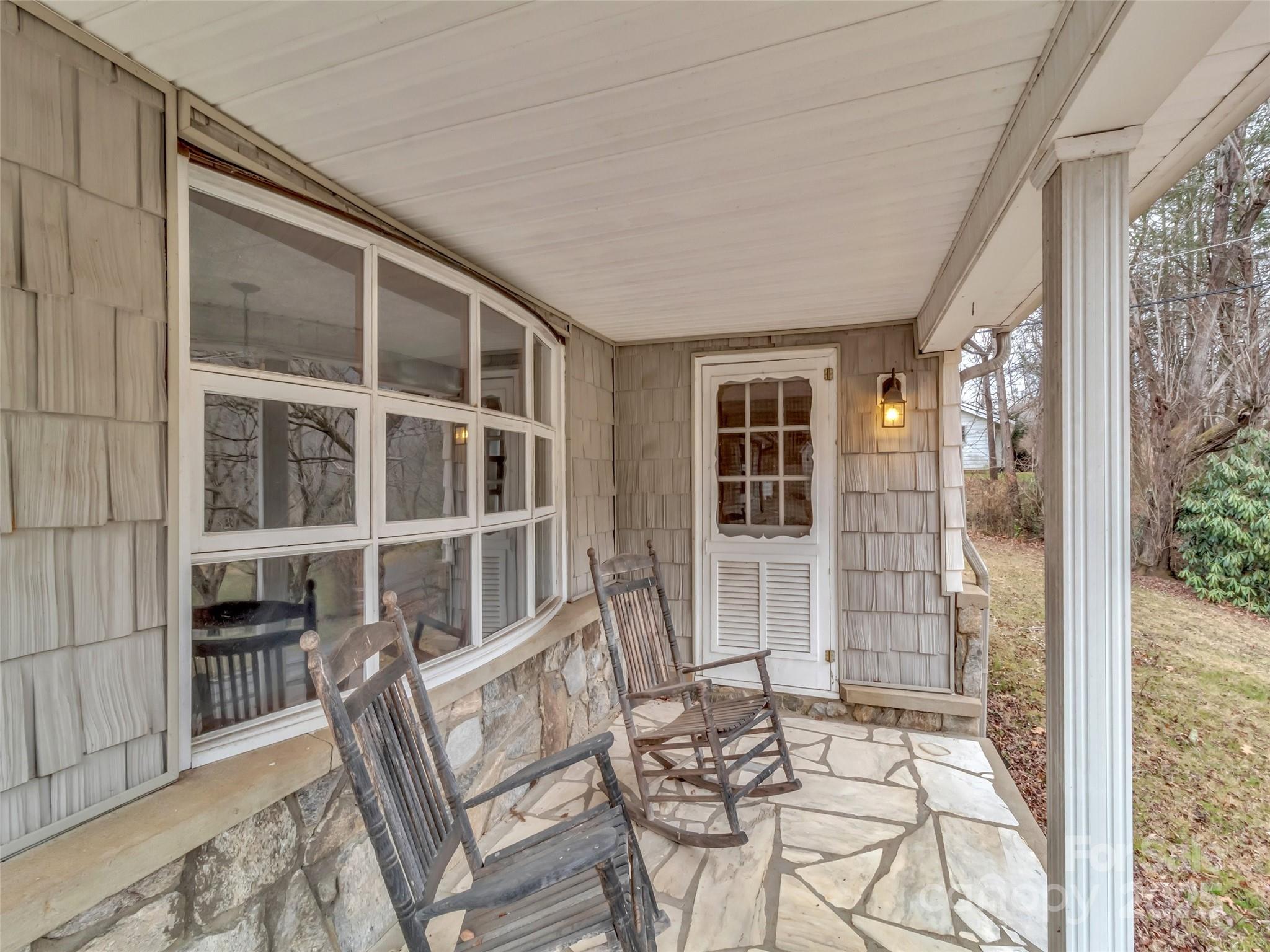 18 & 44 Sierra Point — Waynesville