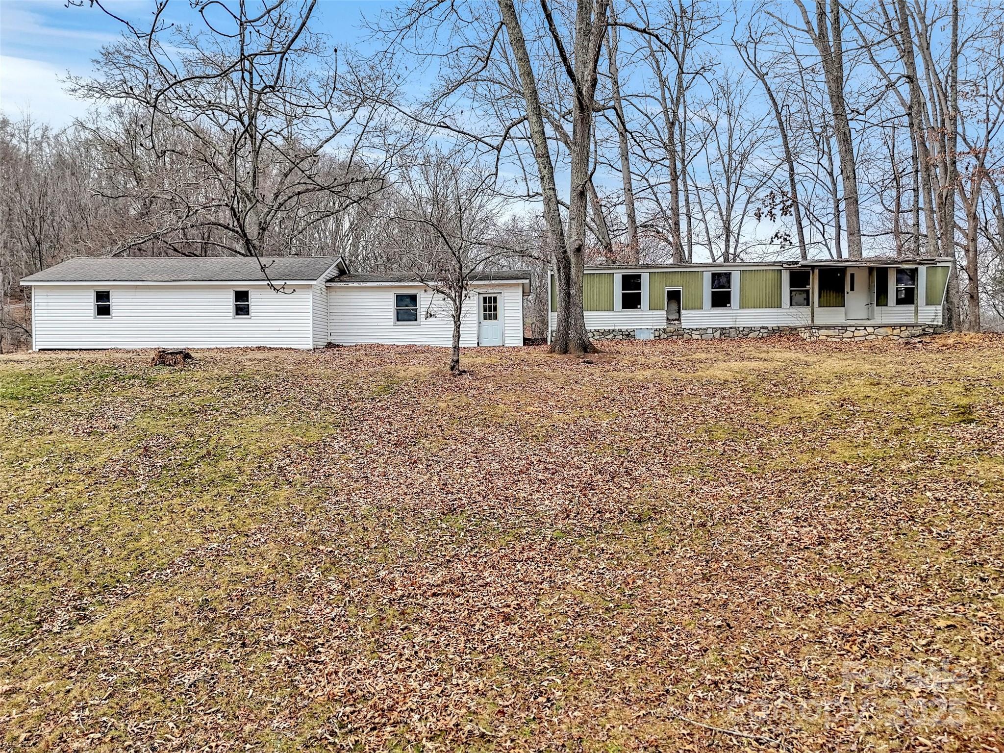 18 & 44 Sierra Point — Waynesville