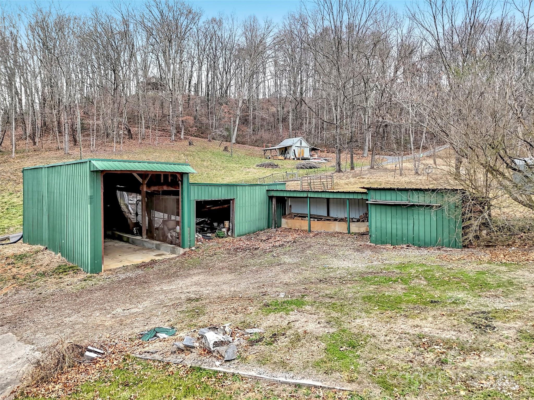 18 & 44 Sierra Point — Waynesville