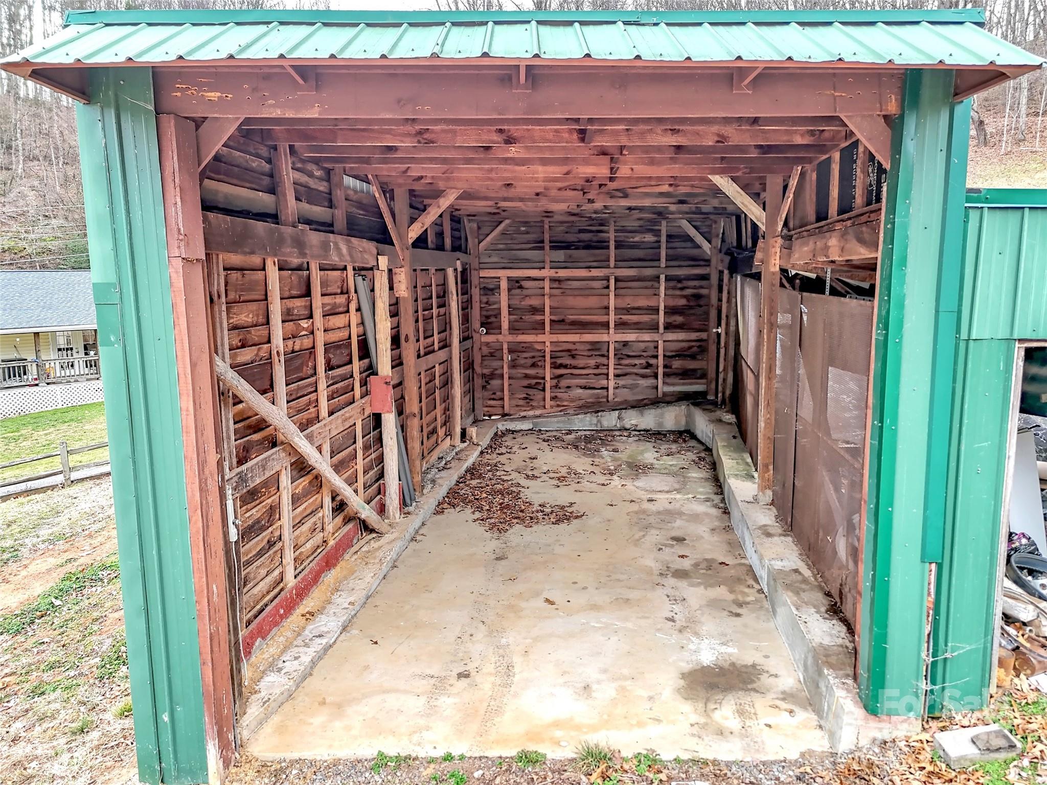 18 & 44 Sierra Point — Waynesville