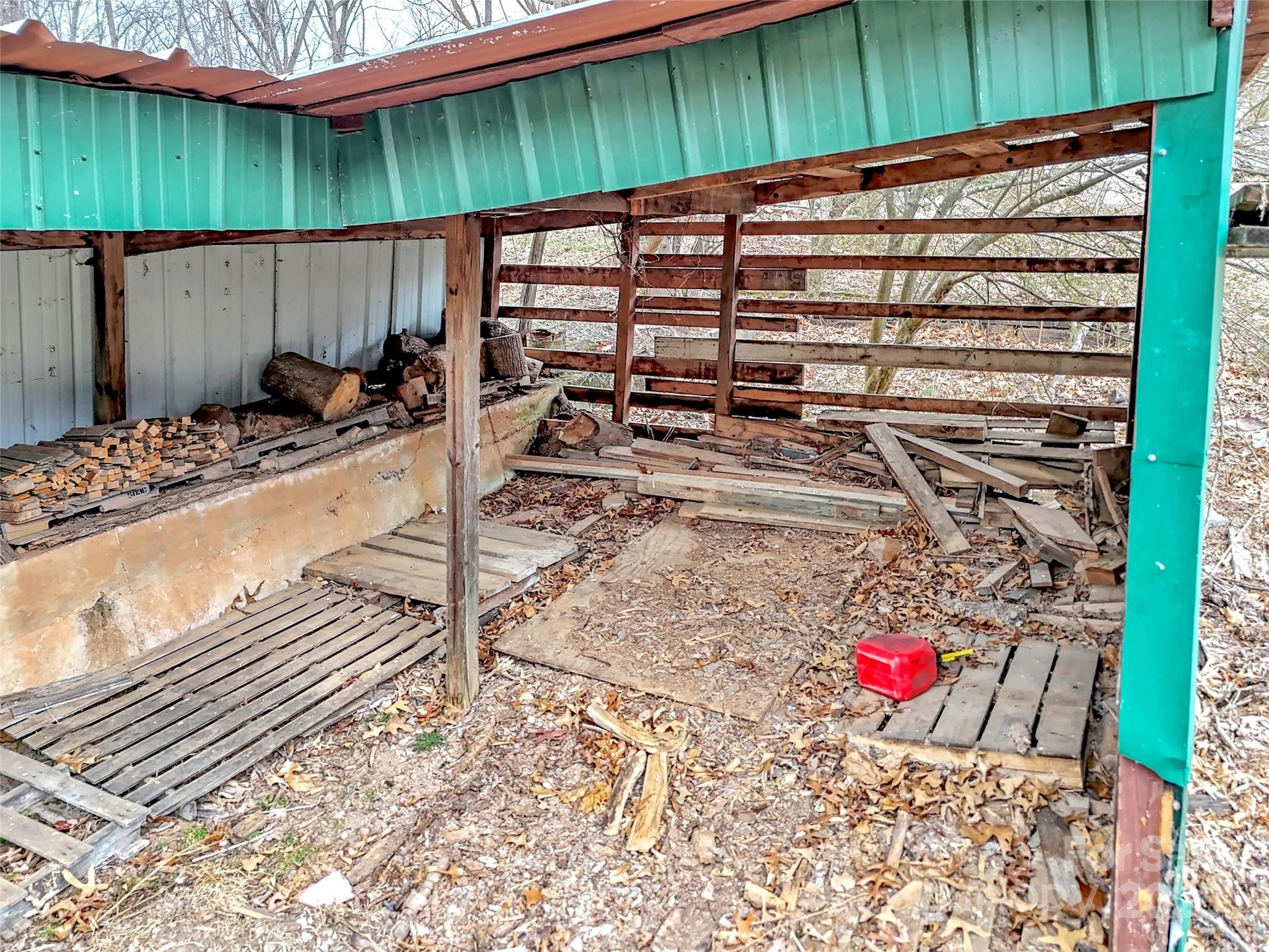 18 & 44 Sierra Point — Waynesville