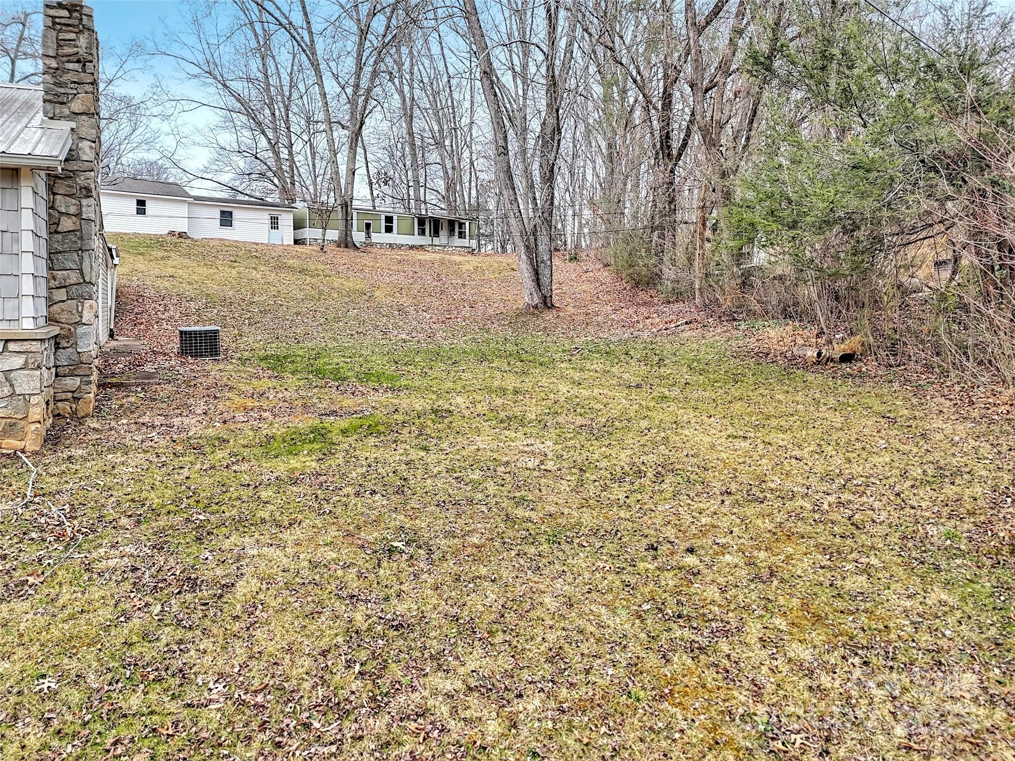 18 & 44 Sierra Point — Waynesville
