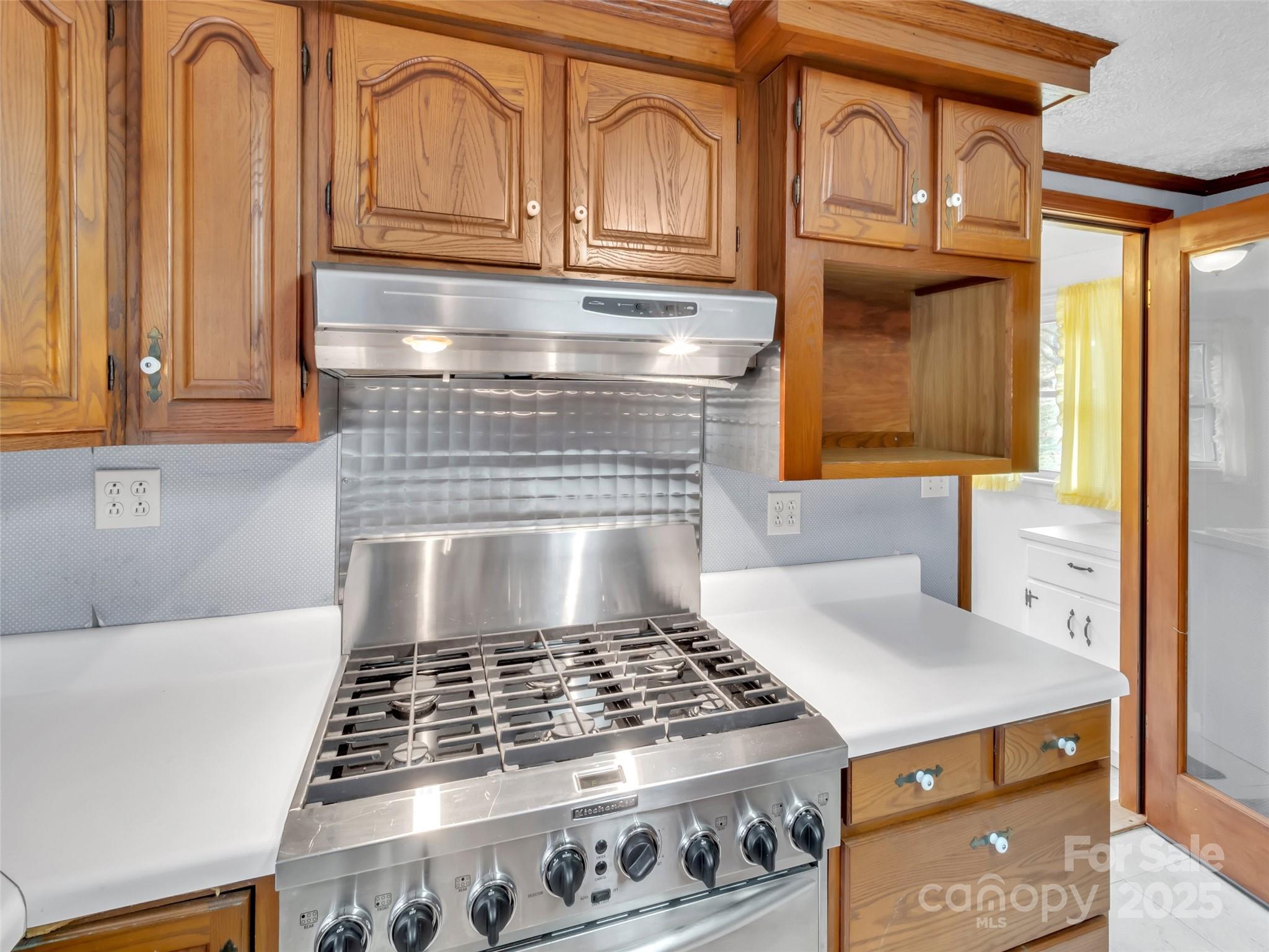 18 & 44 Sierra Point — Waynesville