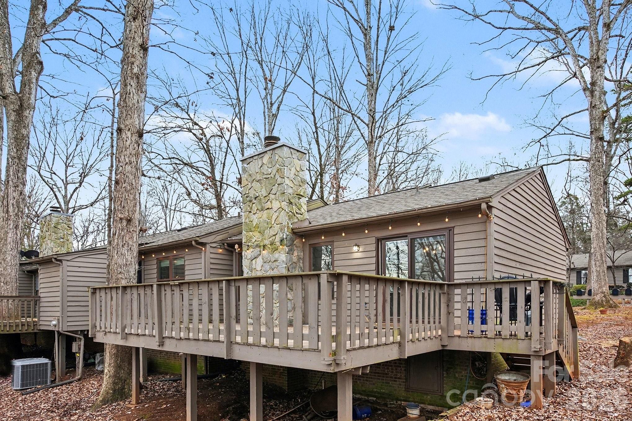374 Tall Oaks Trail — Fort Mill