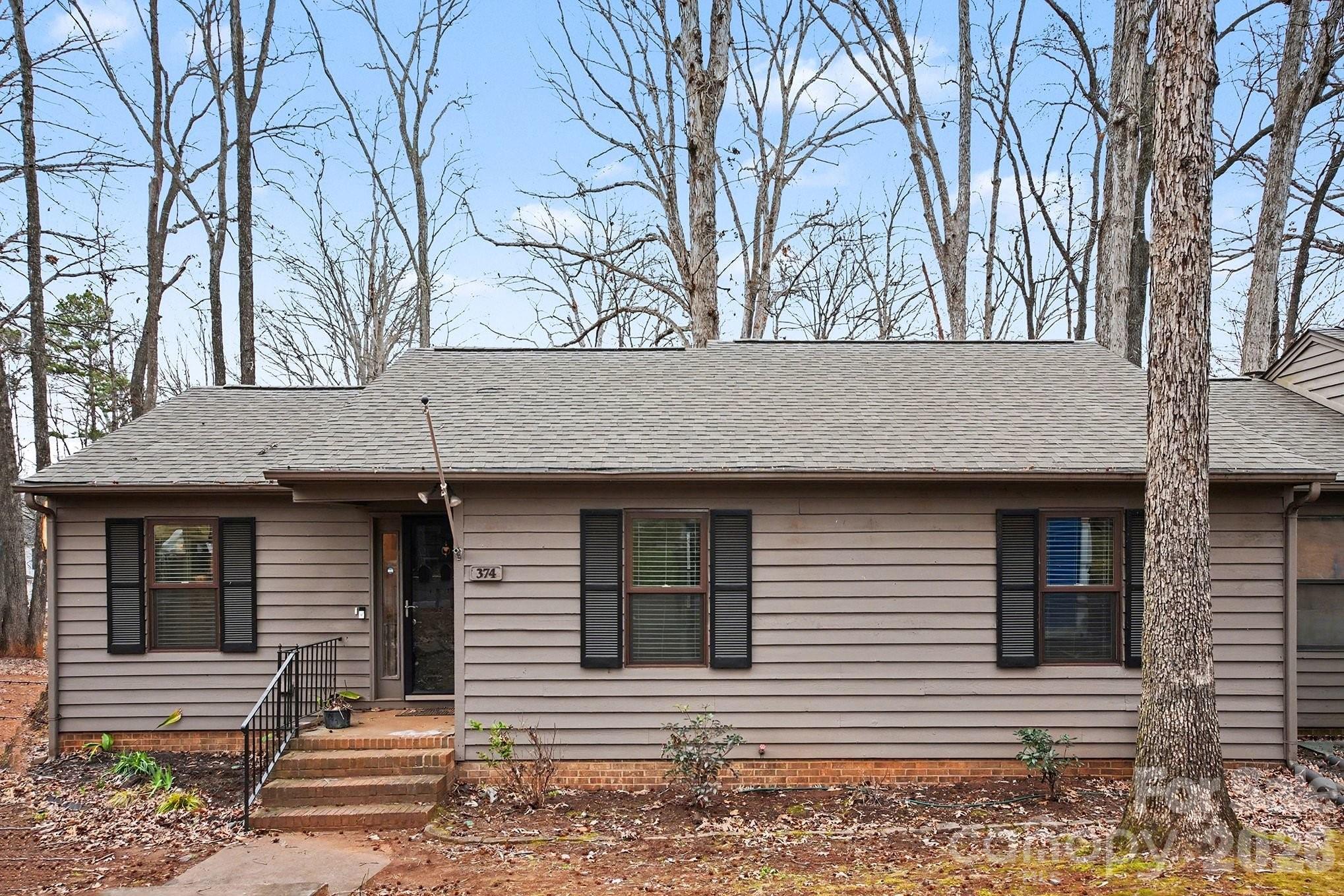 374 Tall Oaks Trail — Fort Mill
