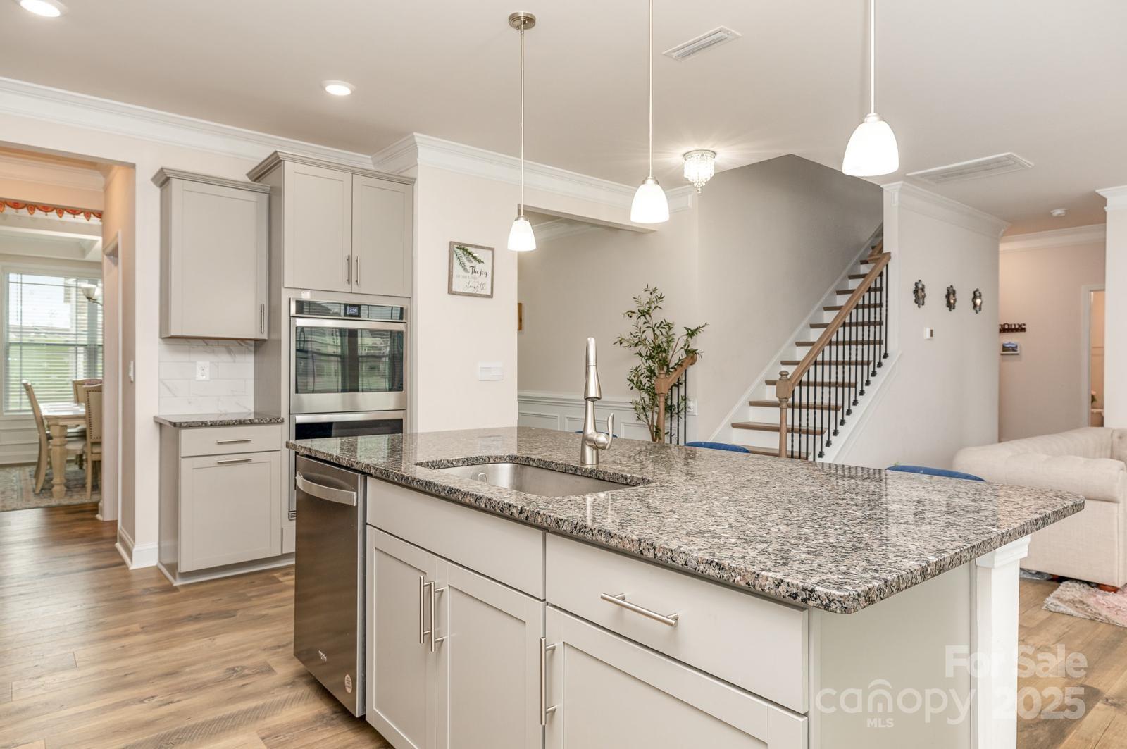 9727 White Chapel Drive NW — Concord