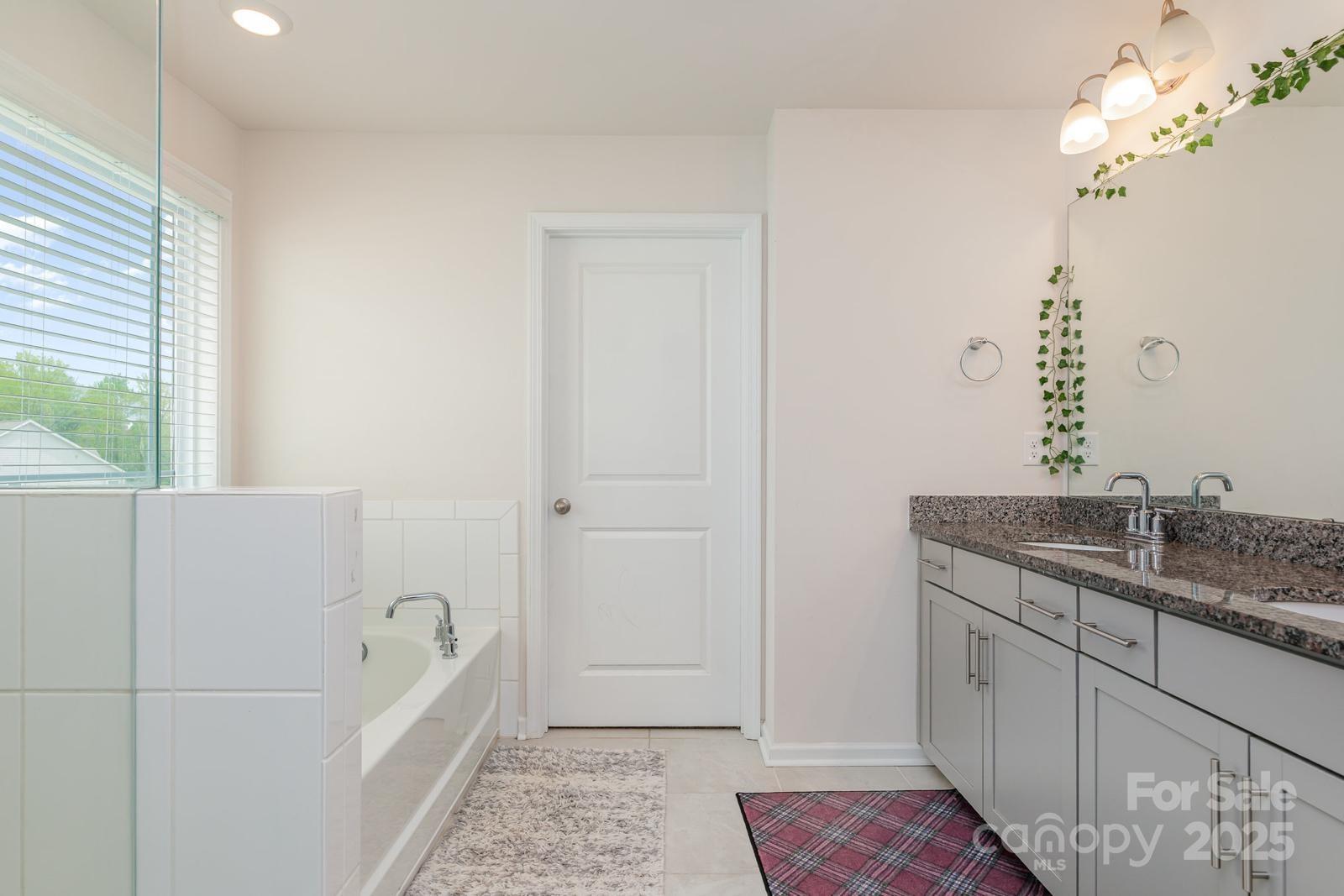 9727 White Chapel Drive NW — Concord