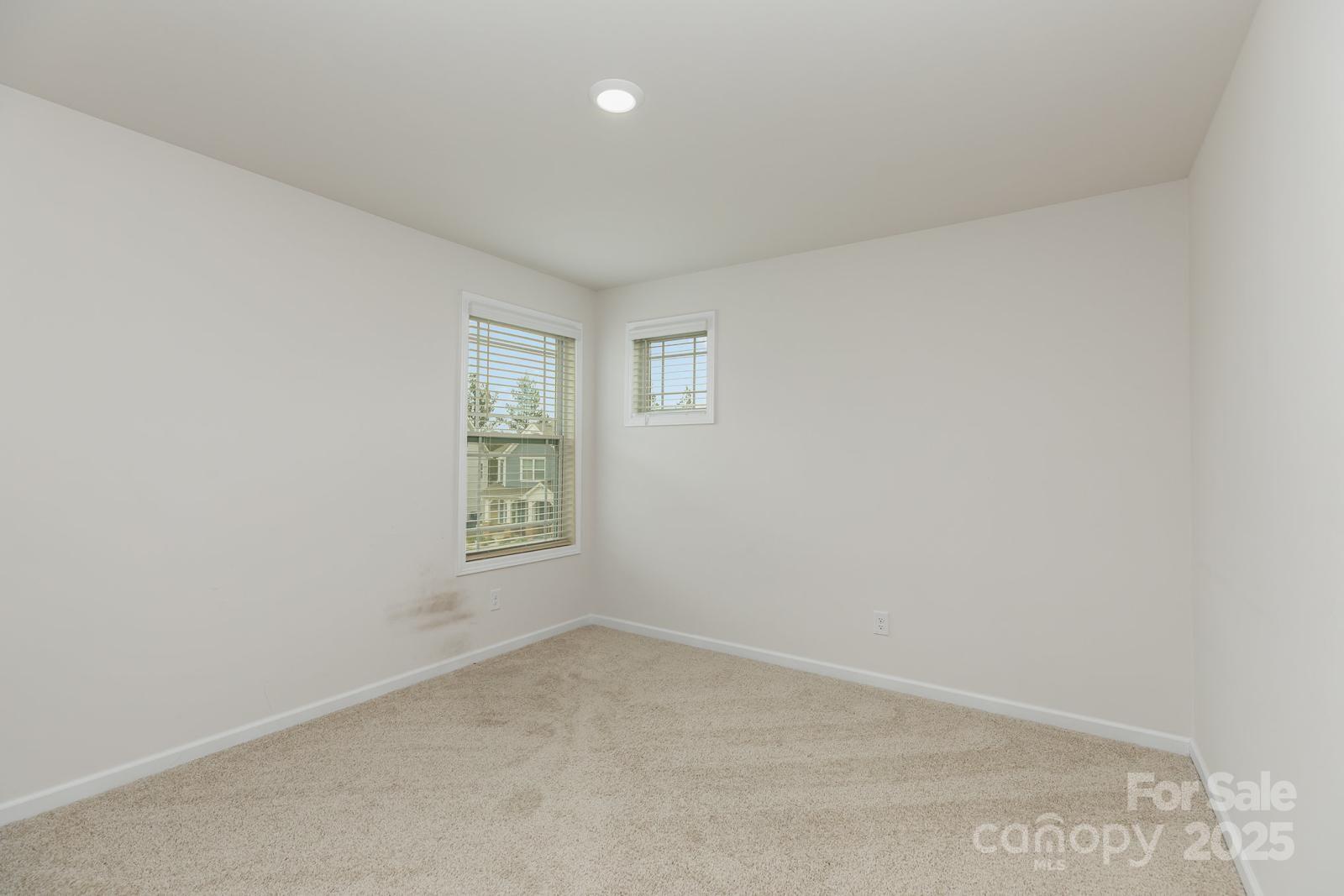 9727 White Chapel Drive NW — Concord