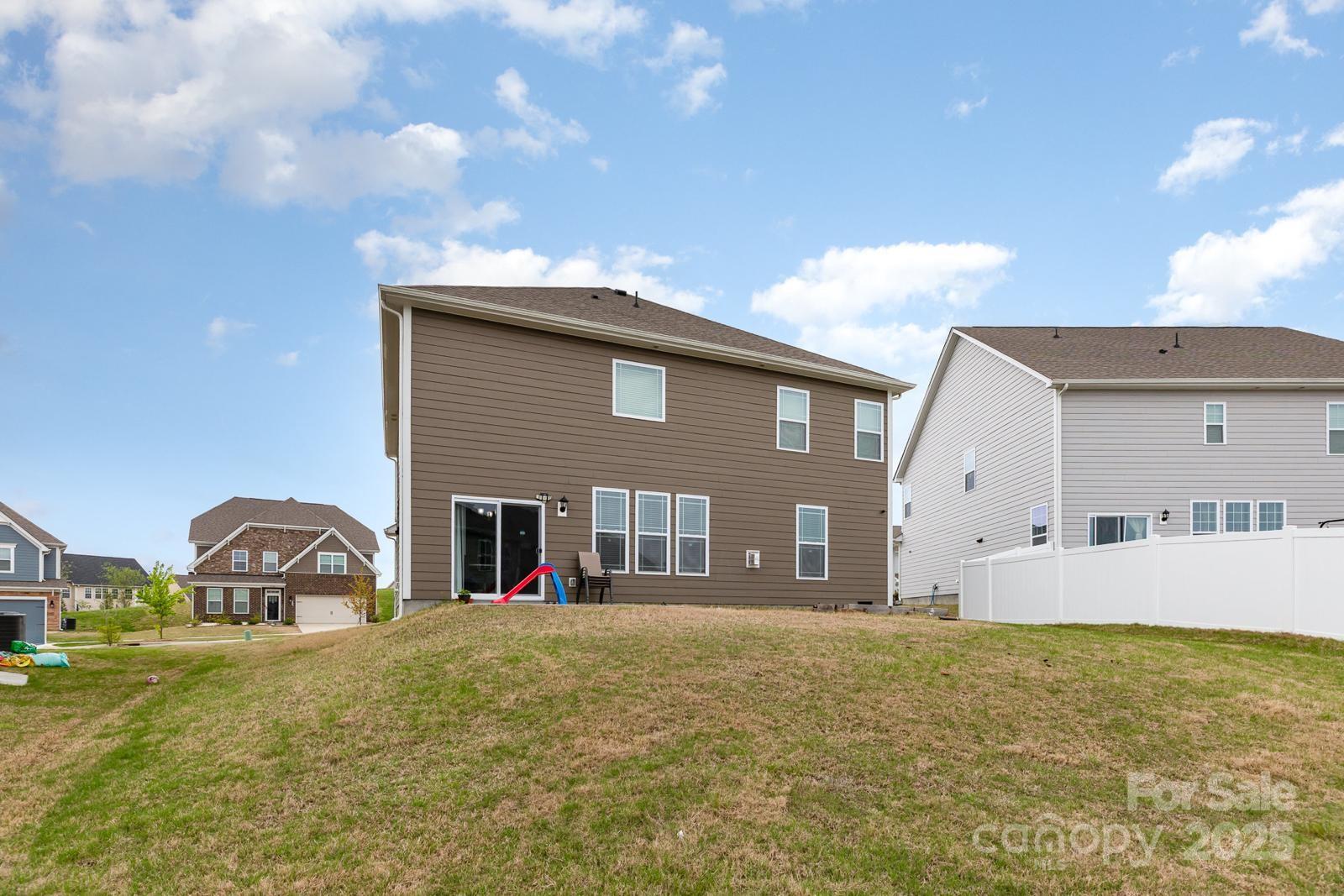 9727 White Chapel Drive NW — Concord