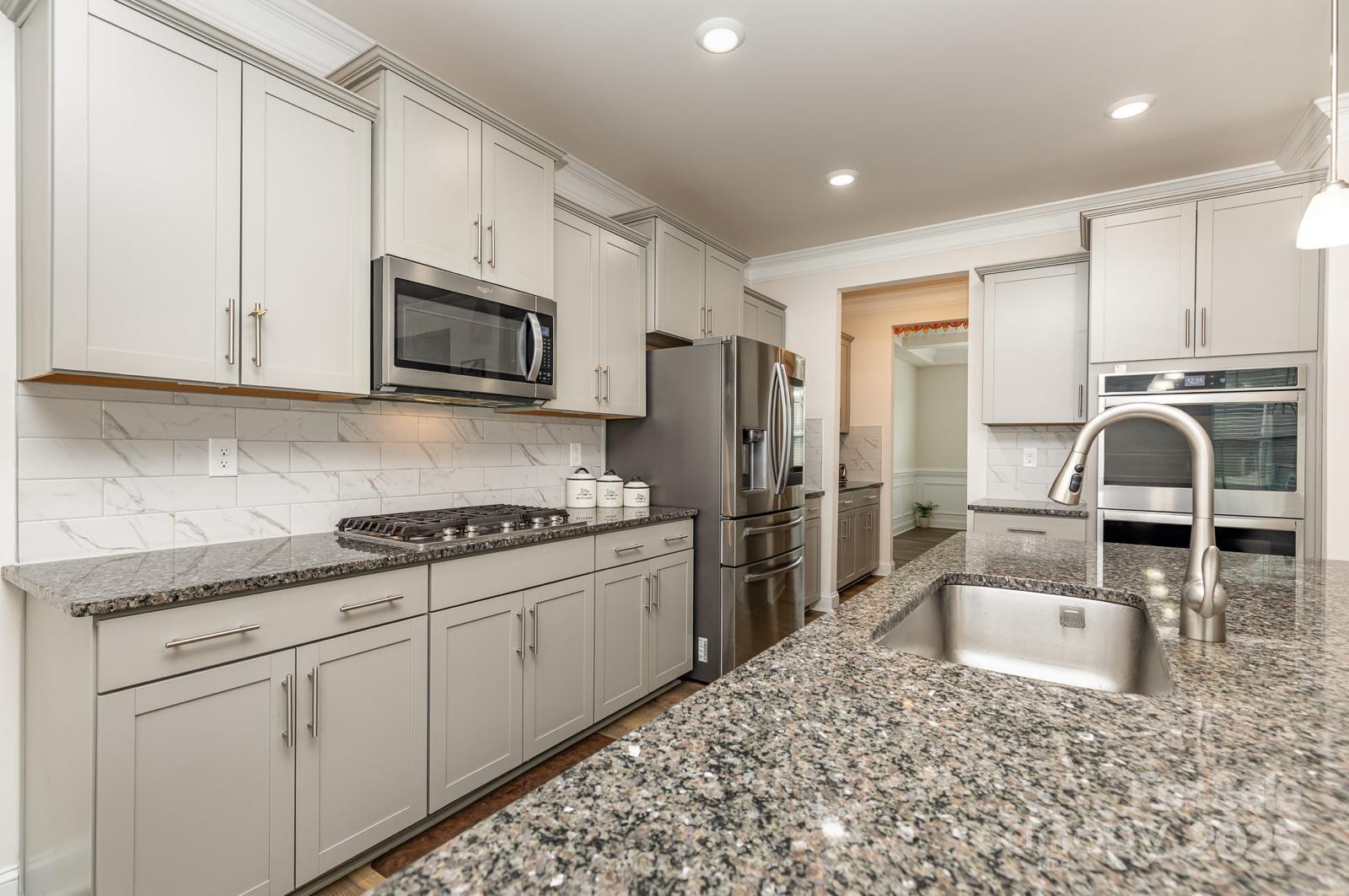 9727 White Chapel Drive NW — Concord