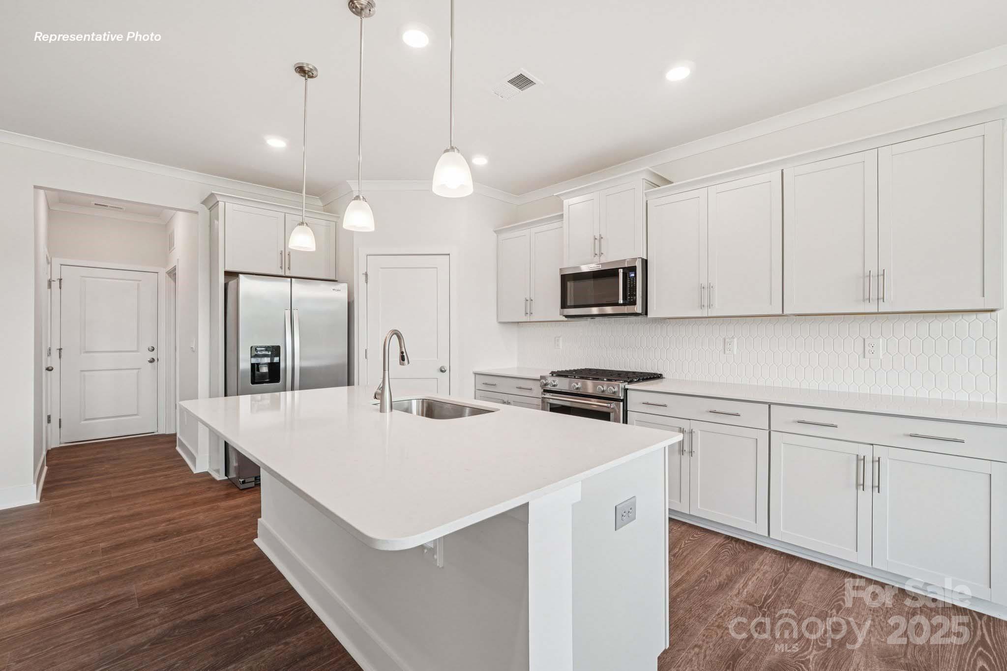 2123 Skyhawk Drive — York