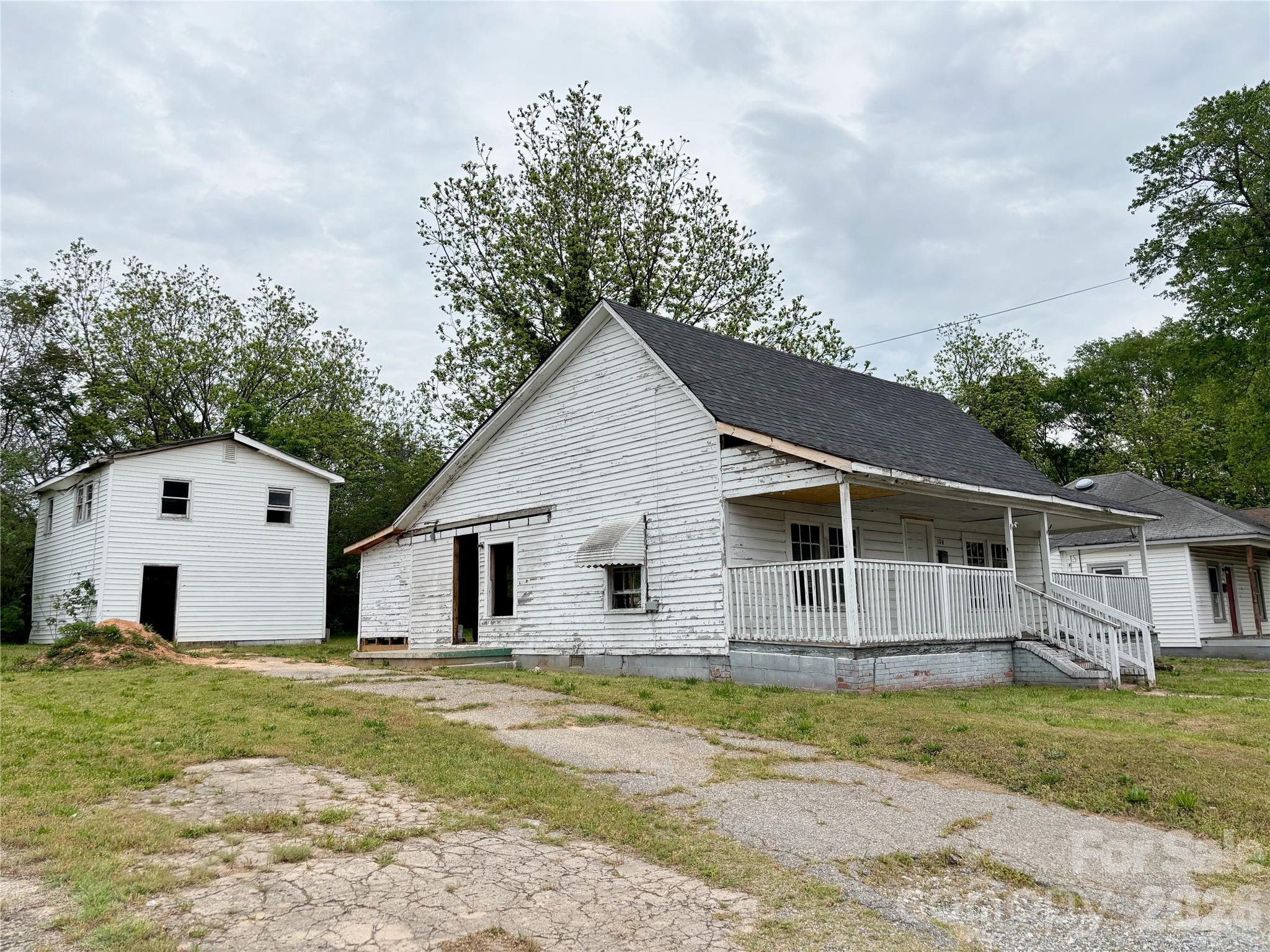 104 E Church Street — Dallas