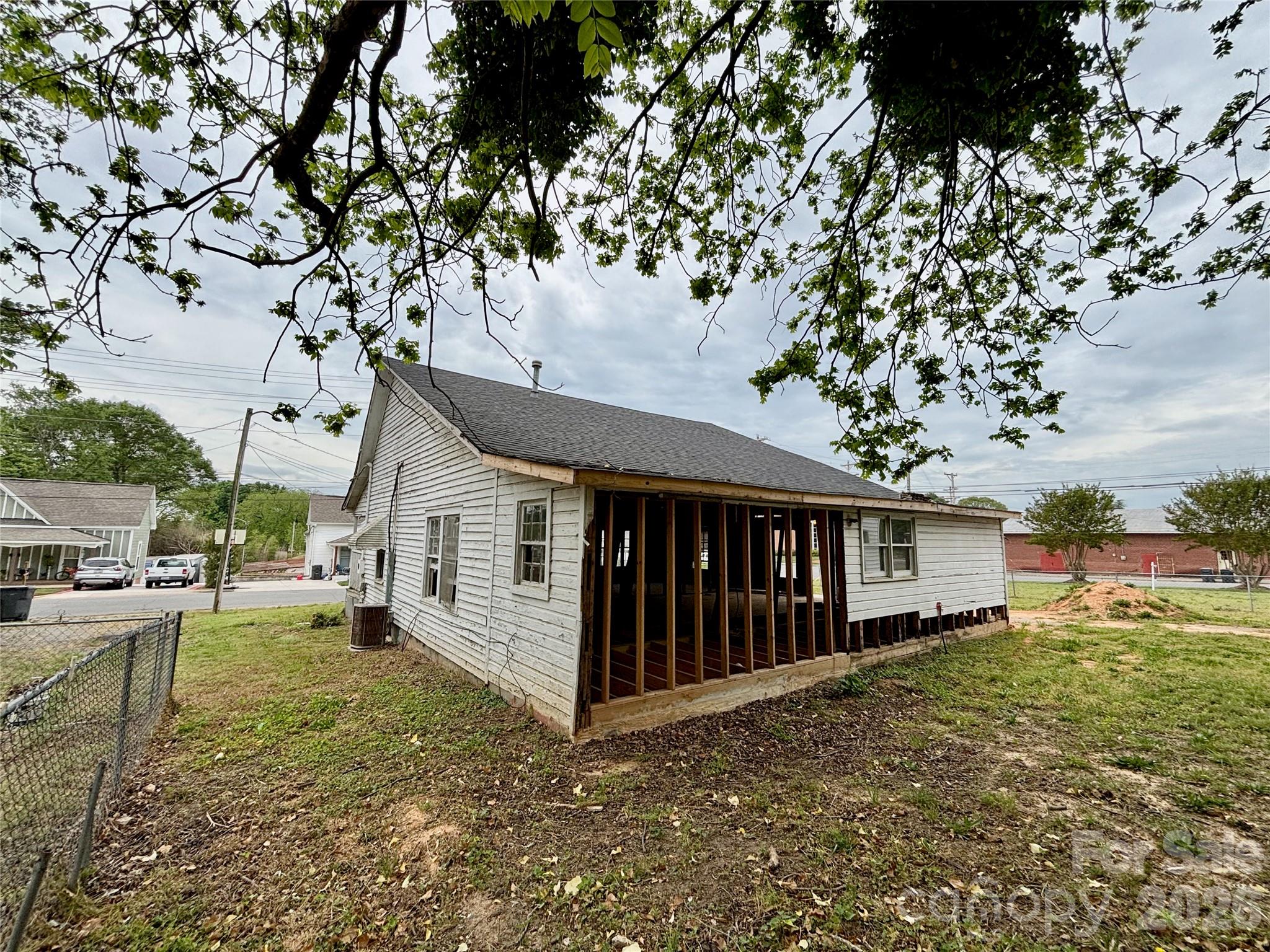 104 E Church Street — Dallas