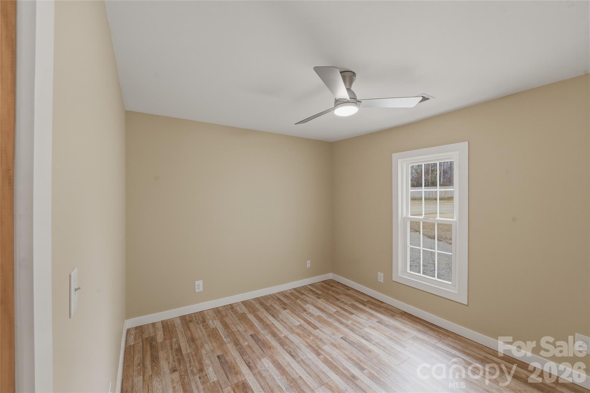 522 W Mclelland Avenue — Mooresville
