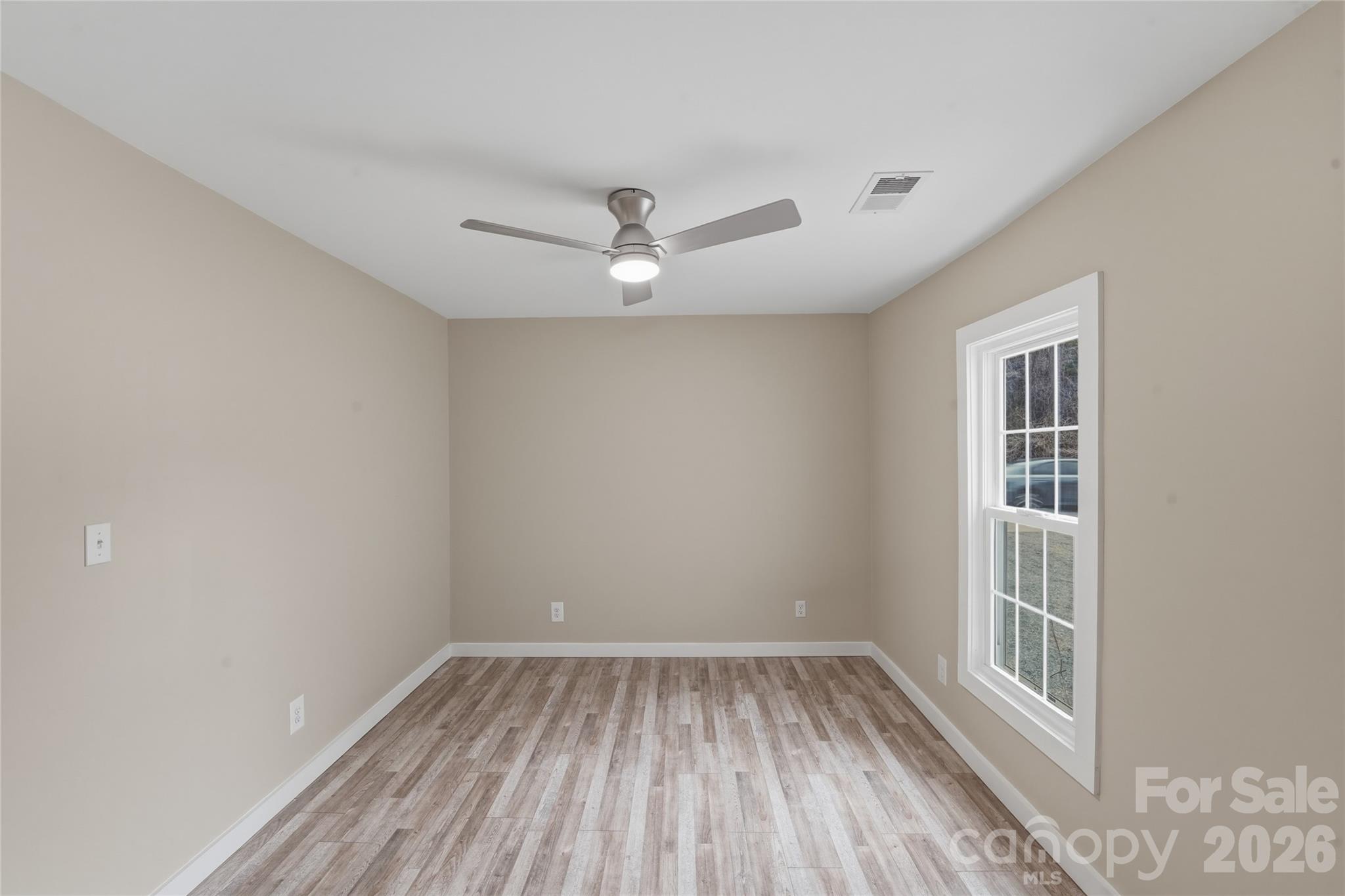 522 W Mclelland Avenue — Mooresville