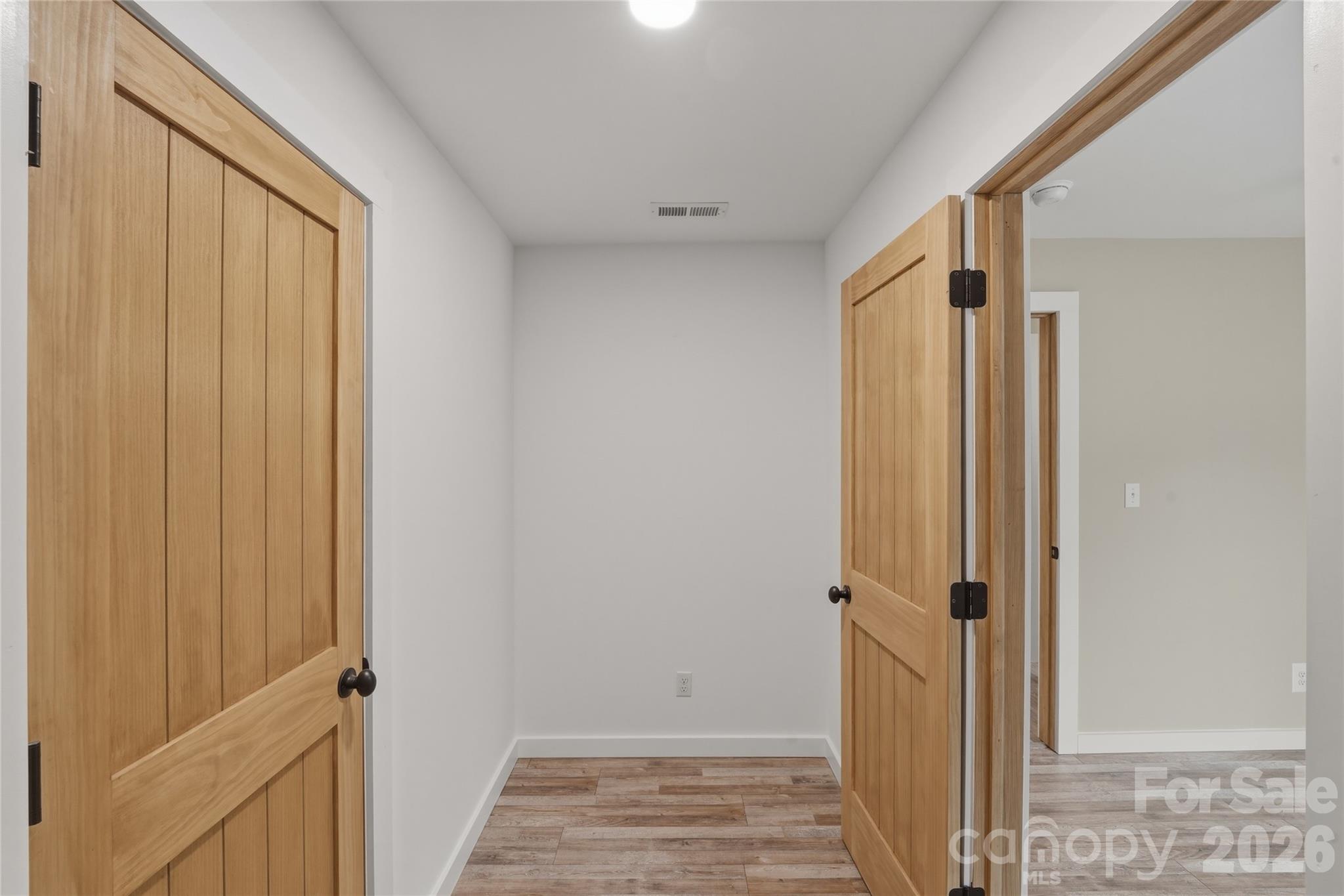 522 W Mclelland Avenue — Mooresville