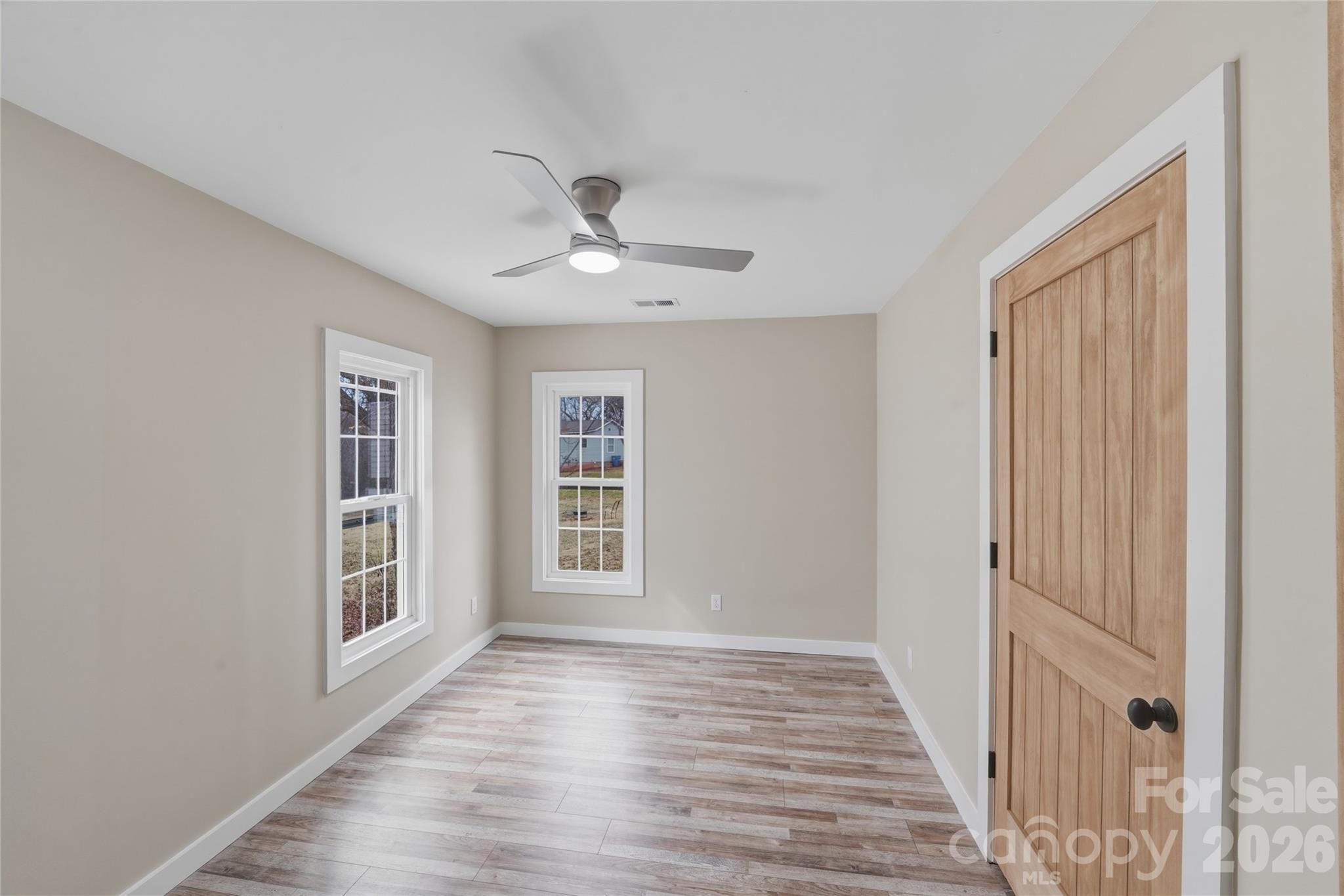 522 W Mclelland Avenue — Mooresville