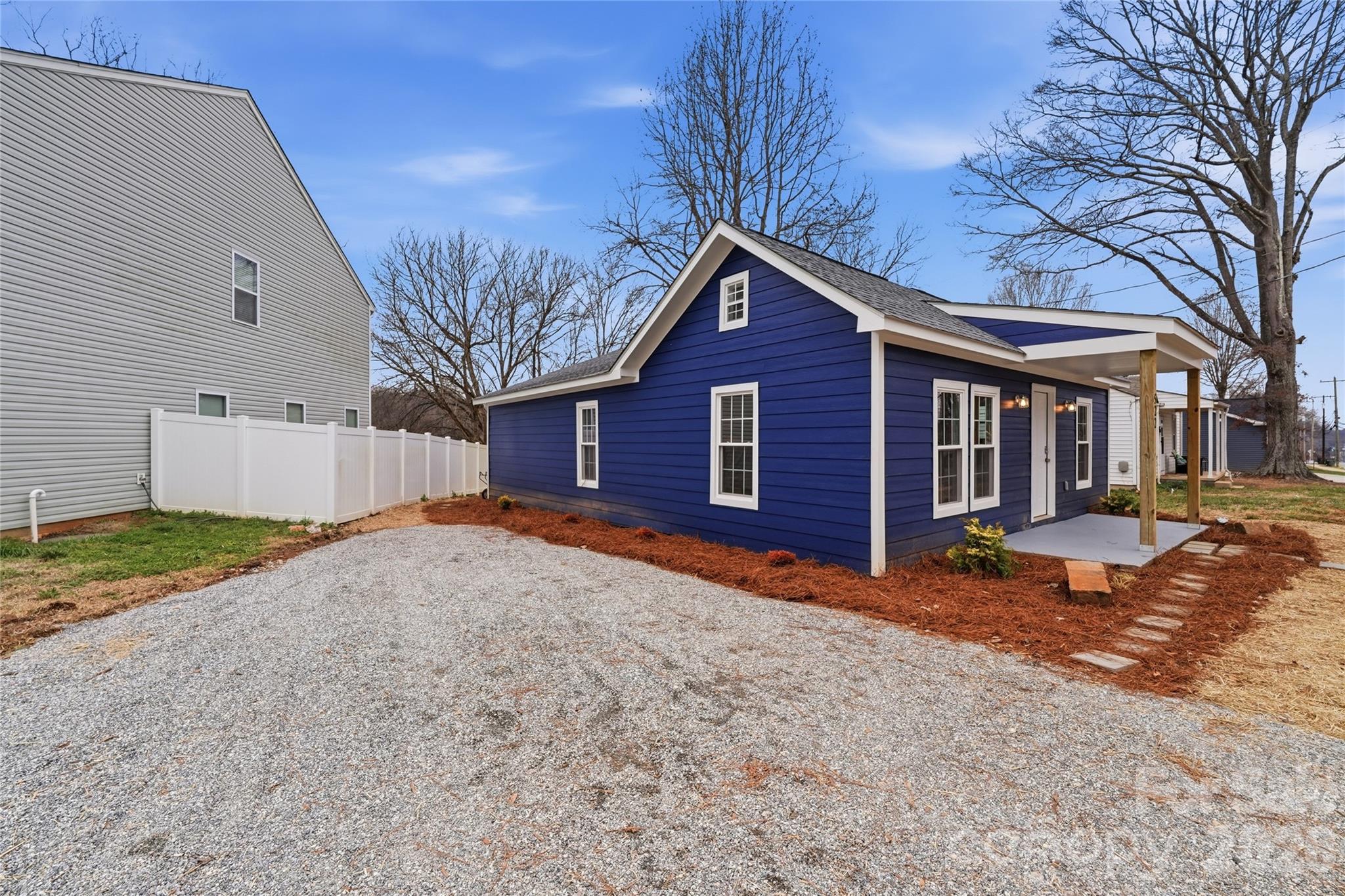 522 W Mclelland Avenue — Mooresville