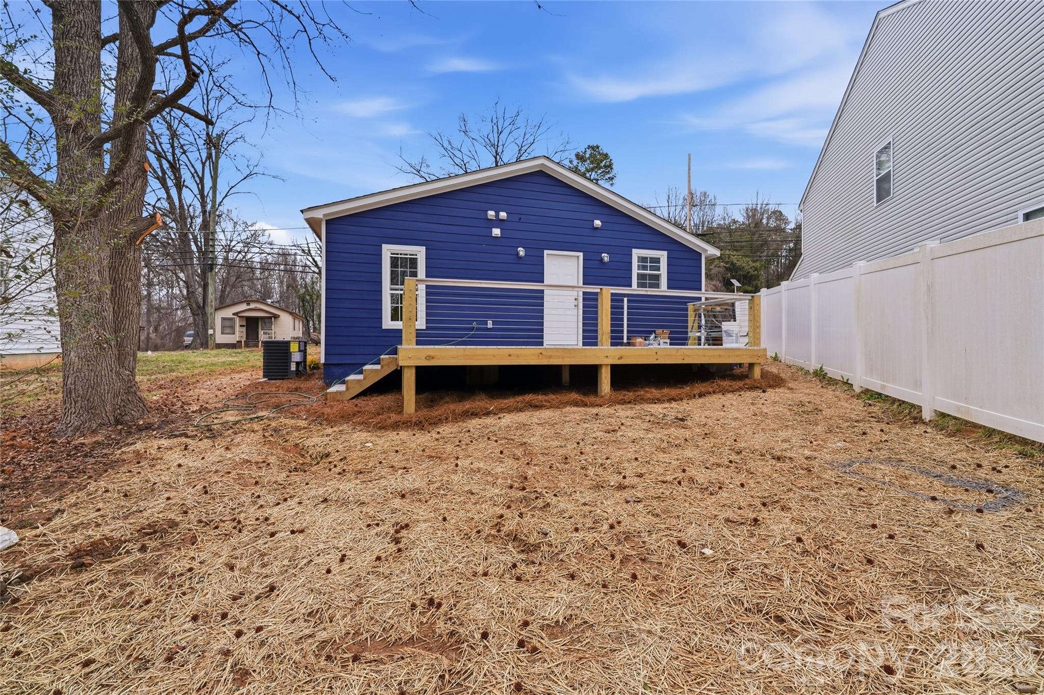 522 W Mclelland Avenue — Mooresville
