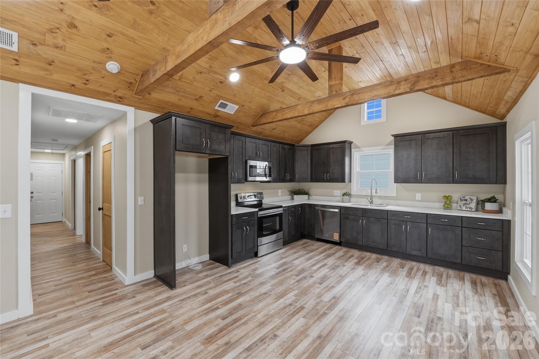 522 W Mclelland Avenue — Mooresville