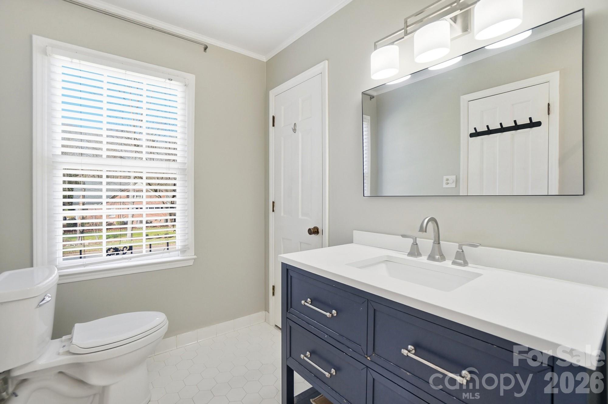 1308 Dumbarton Road — Gastonia