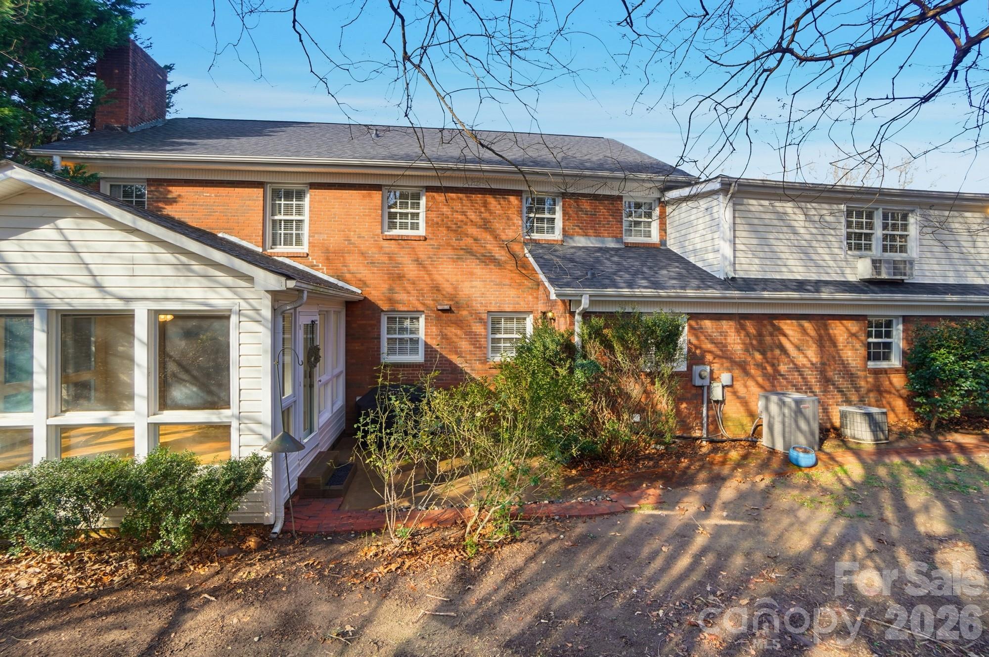1308 Dumbarton Road — Gastonia