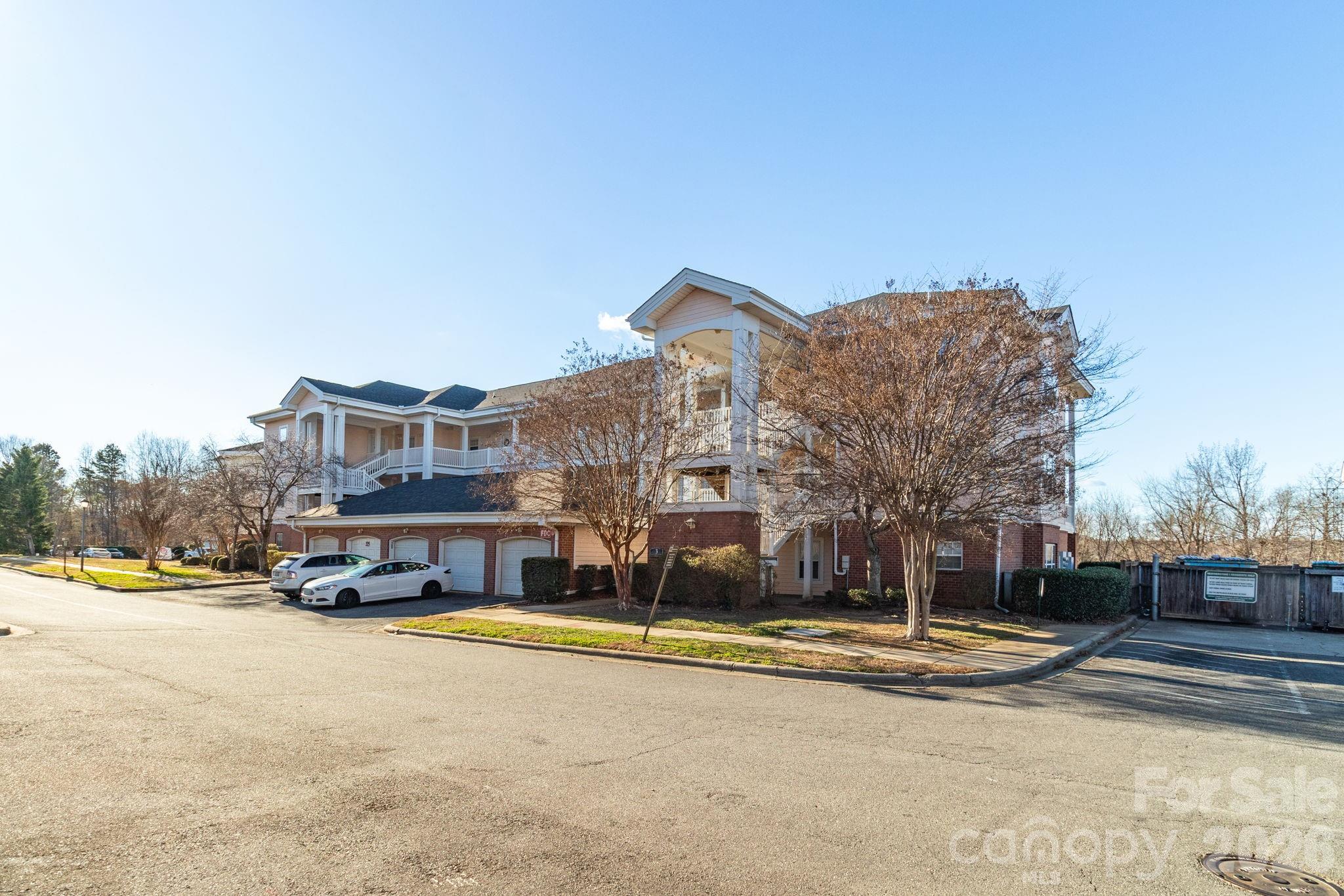 9047 Meadow Vista Road #104 — Charlotte