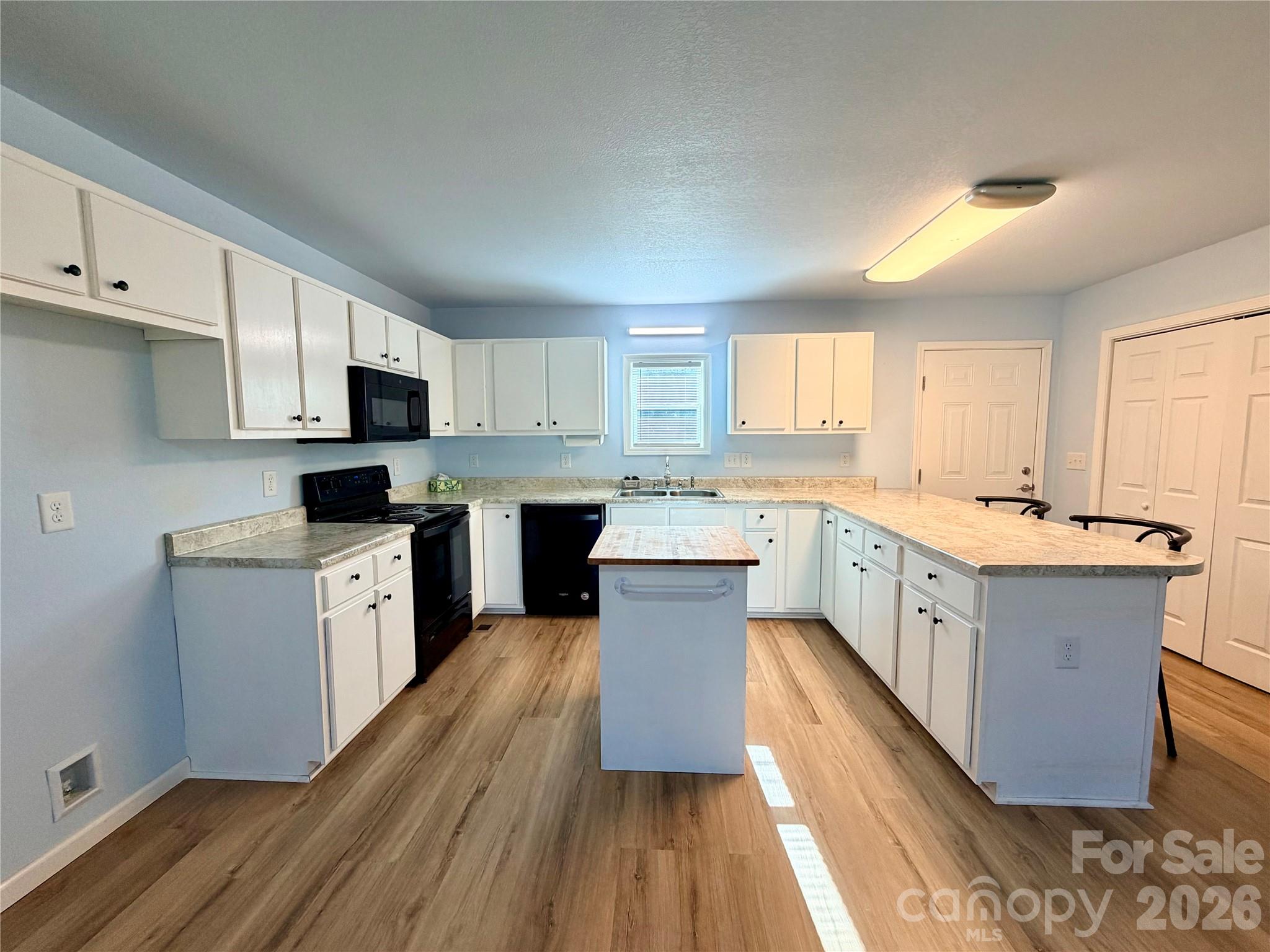 162 Sandstone Drive — Union Mills